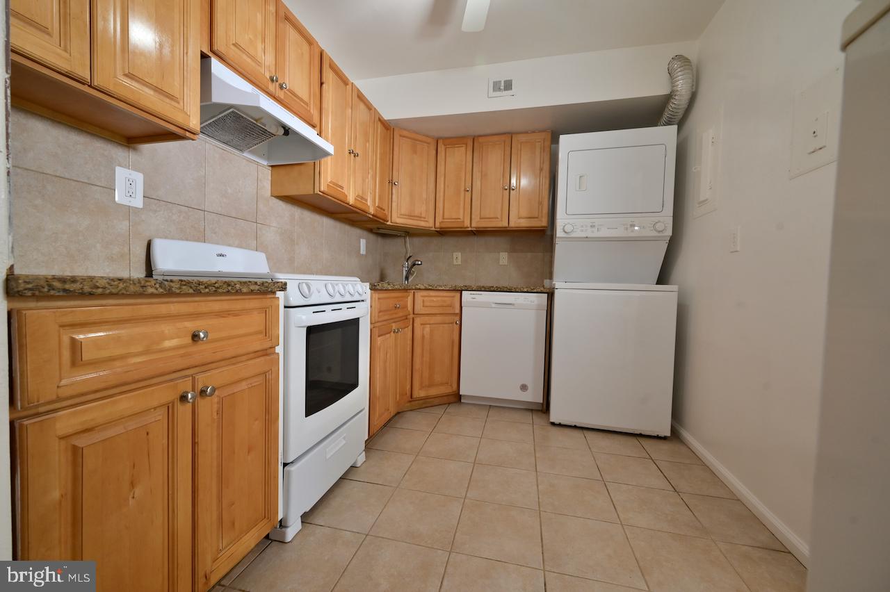 656 AZALEA DRIVE 4-656
