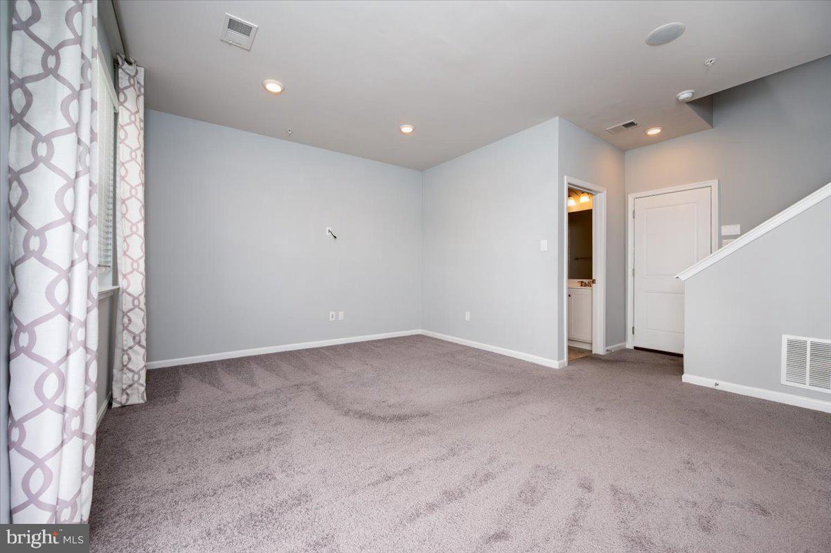 SEVERN MEADOWS - Residential Lease