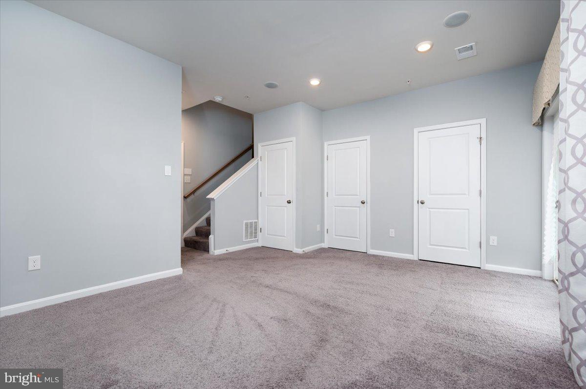 SEVERN MEADOWS - Residential Lease