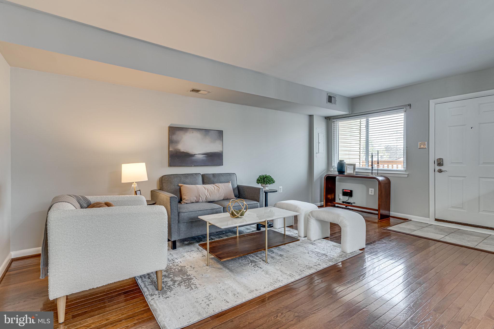 PINEWOOD LAWNS - Residential