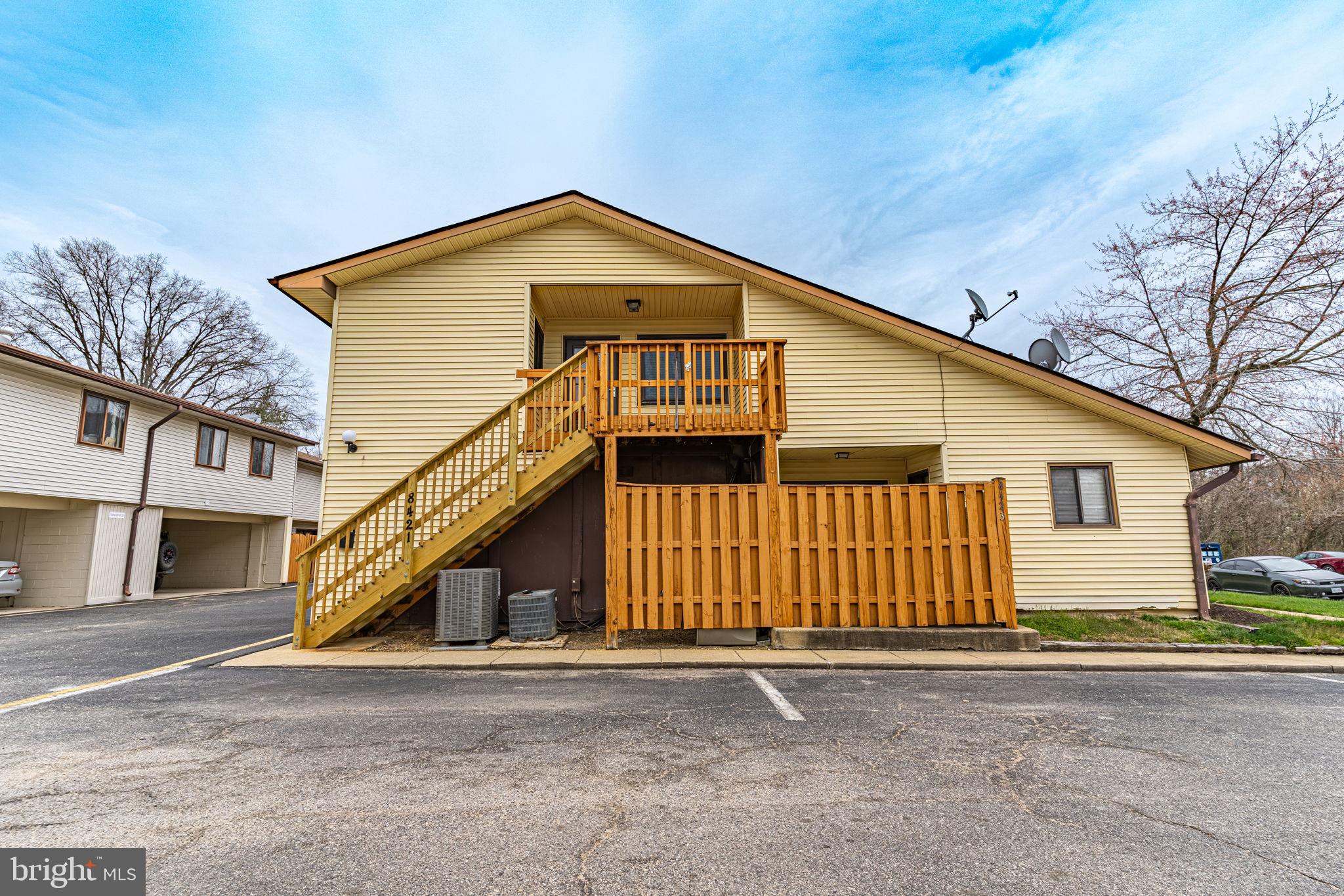 PINEWOOD LAWNS - Residential