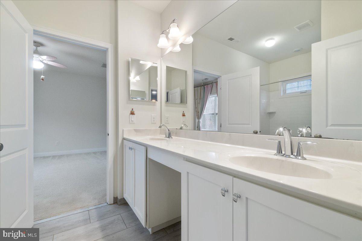 WOODLANDS AT WARWICK - Residential