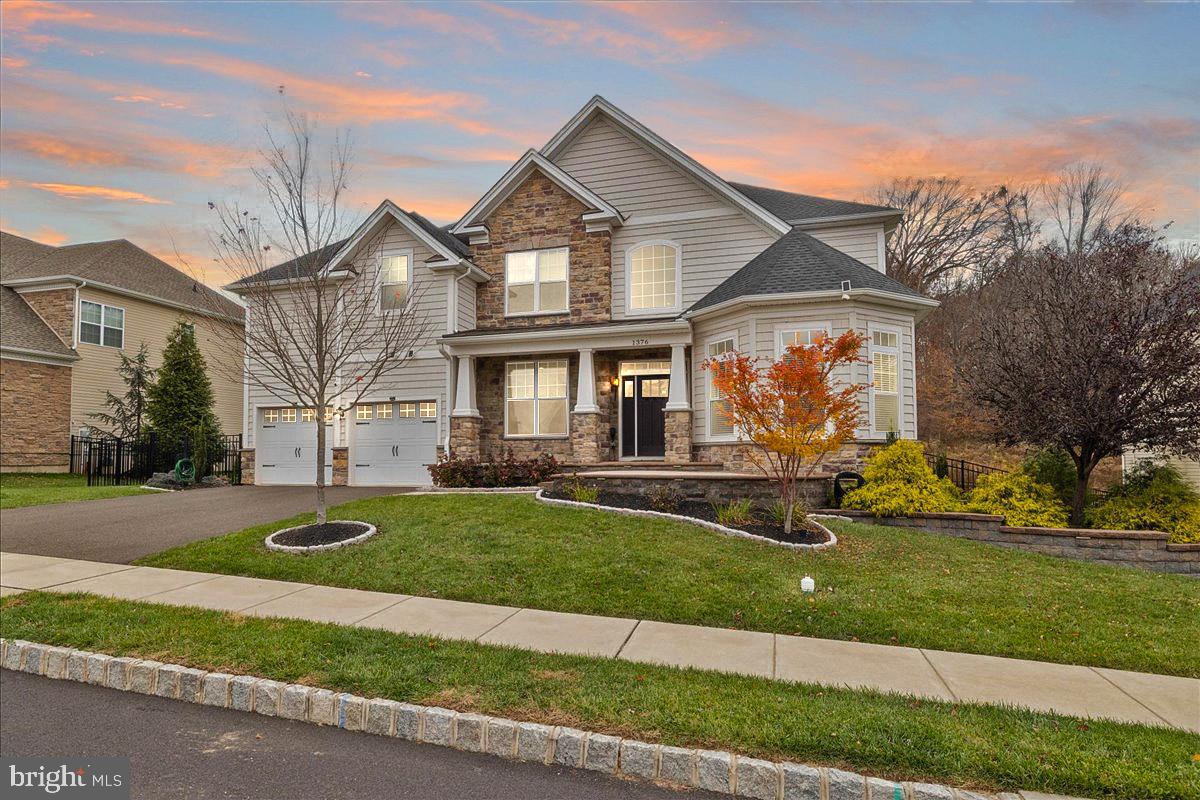 WOODLANDS AT WARWICK - Residential