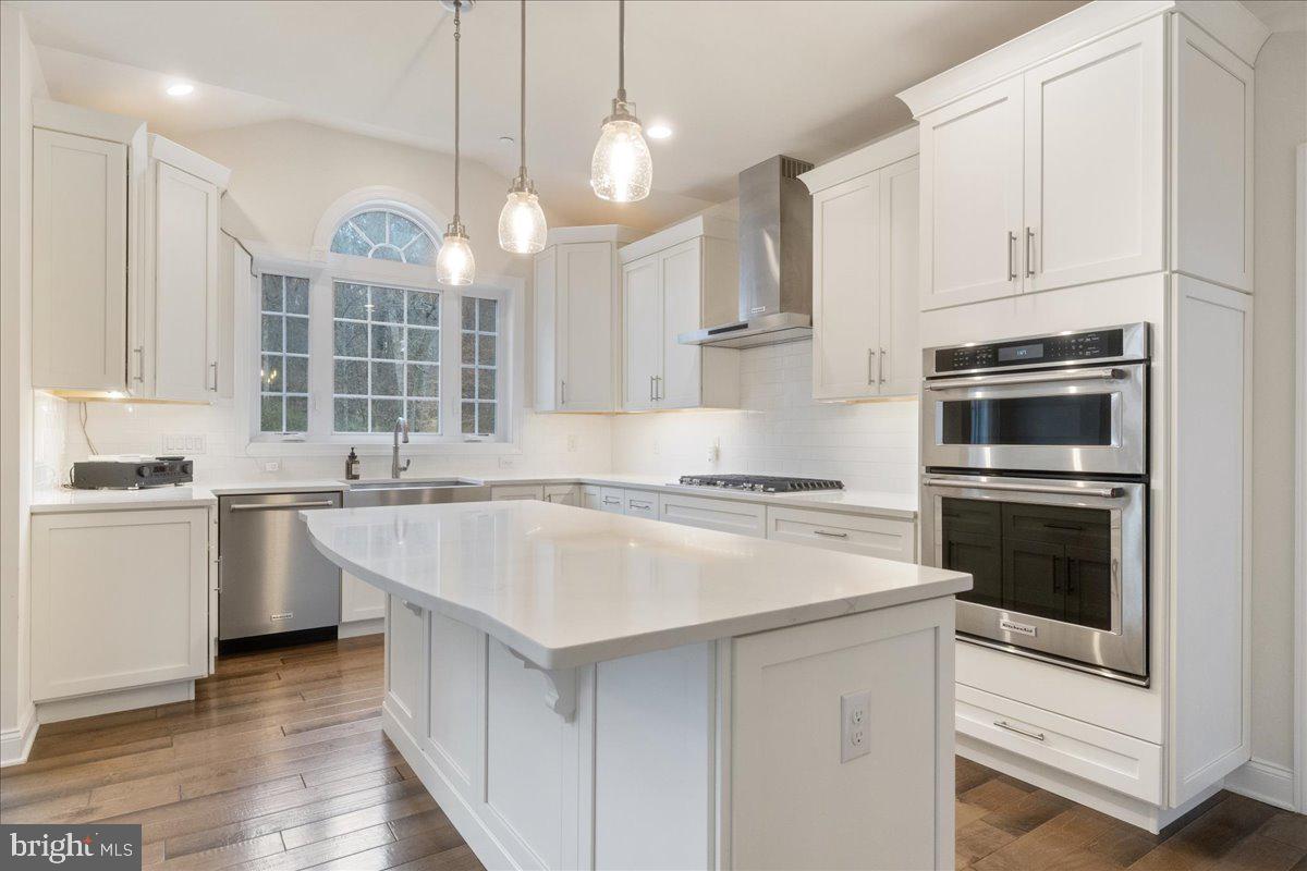 WOODLANDS AT WARWICK - Residential