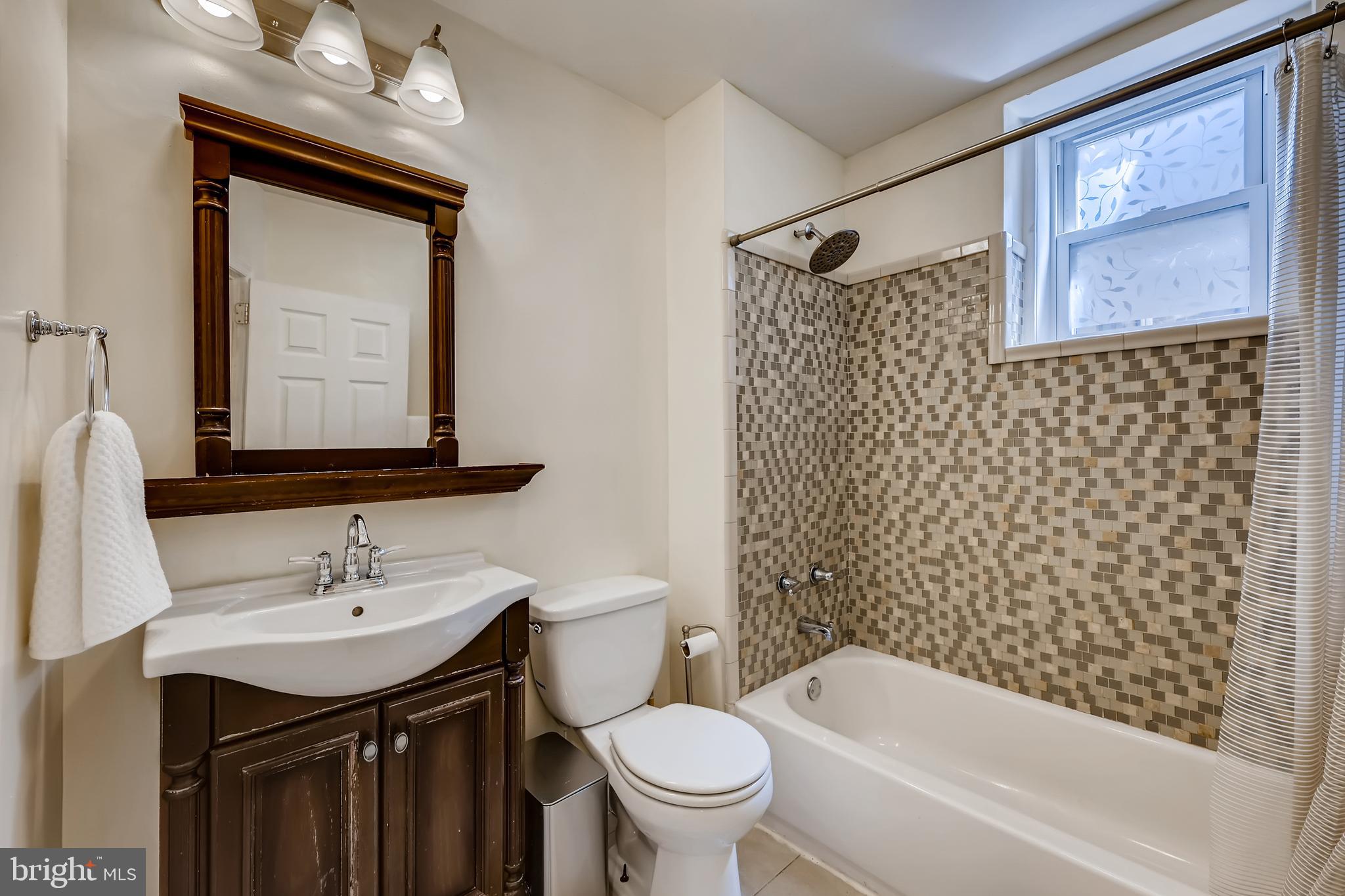 CHARLES VILLAGE - Residential