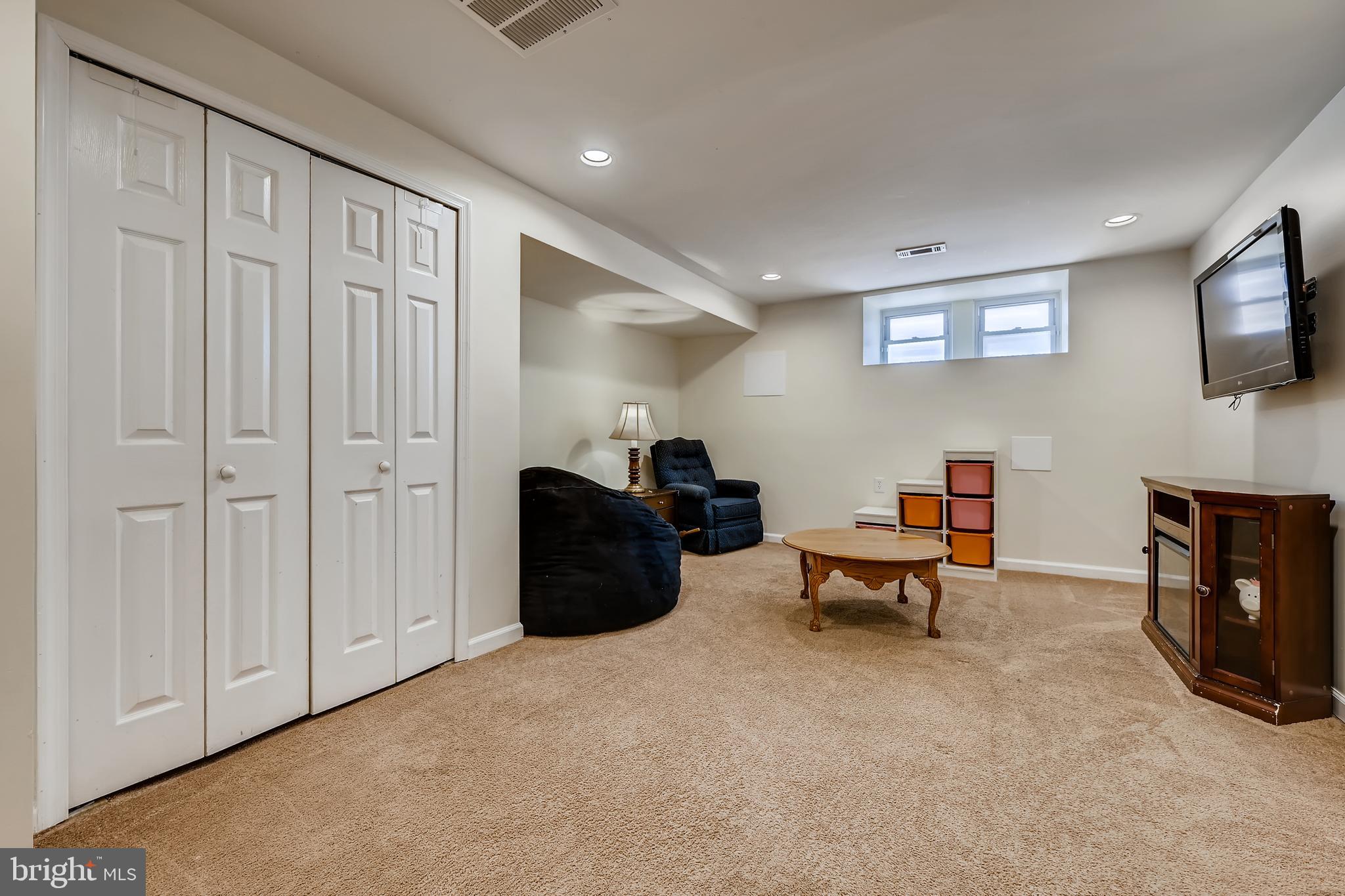 CHARLES VILLAGE - Residential