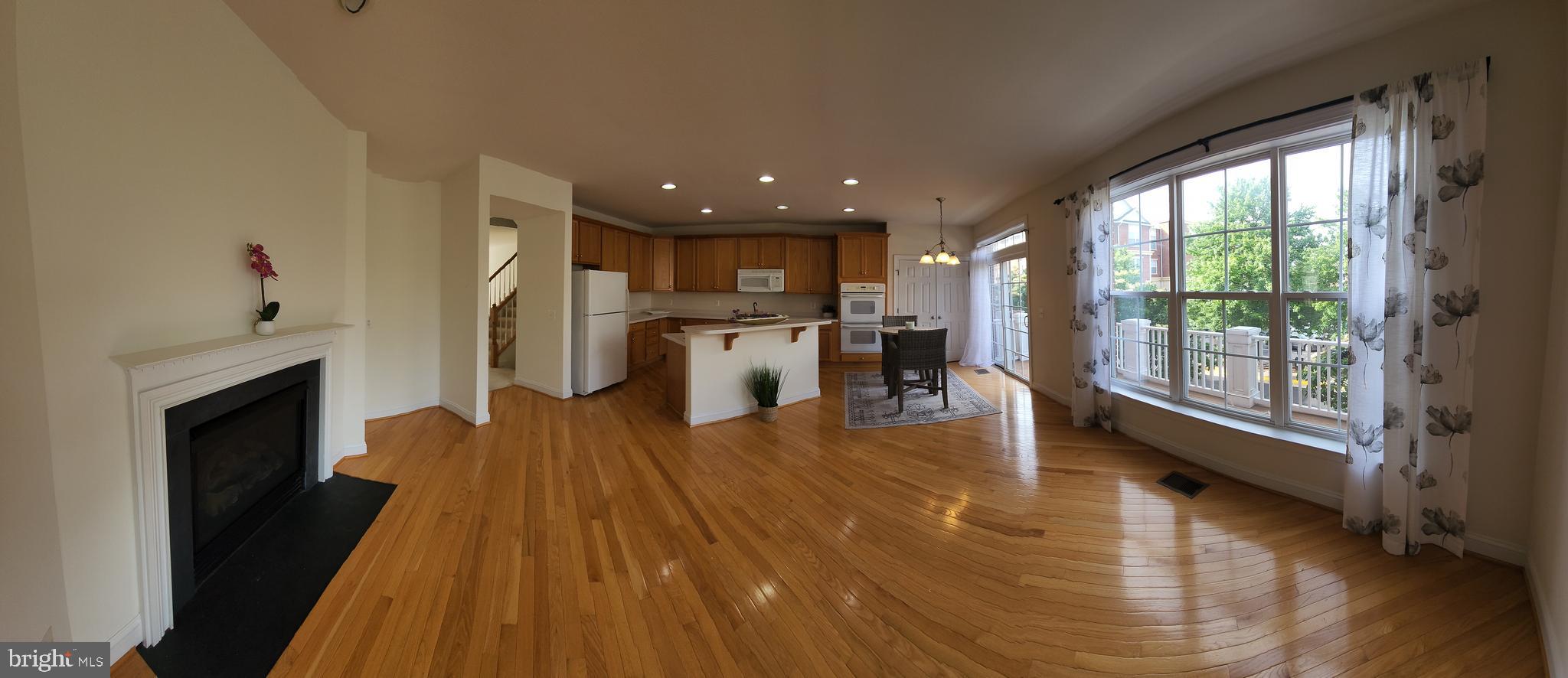 FORTNIGHTLY SQUARE - Residential