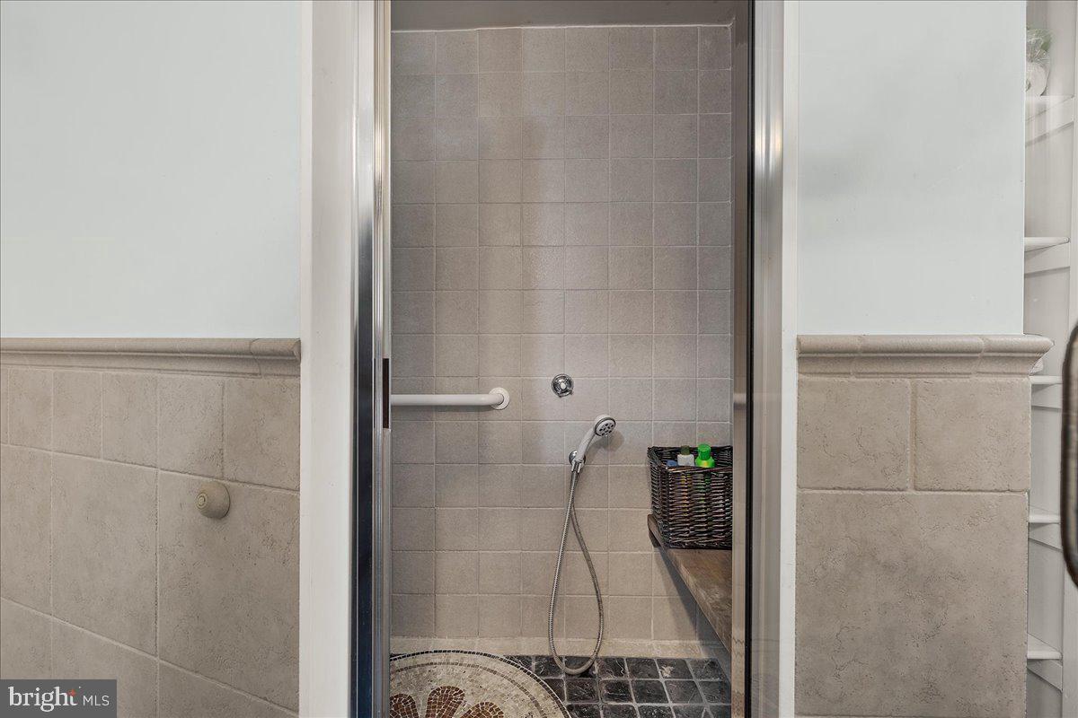 WARDOUR - Residential