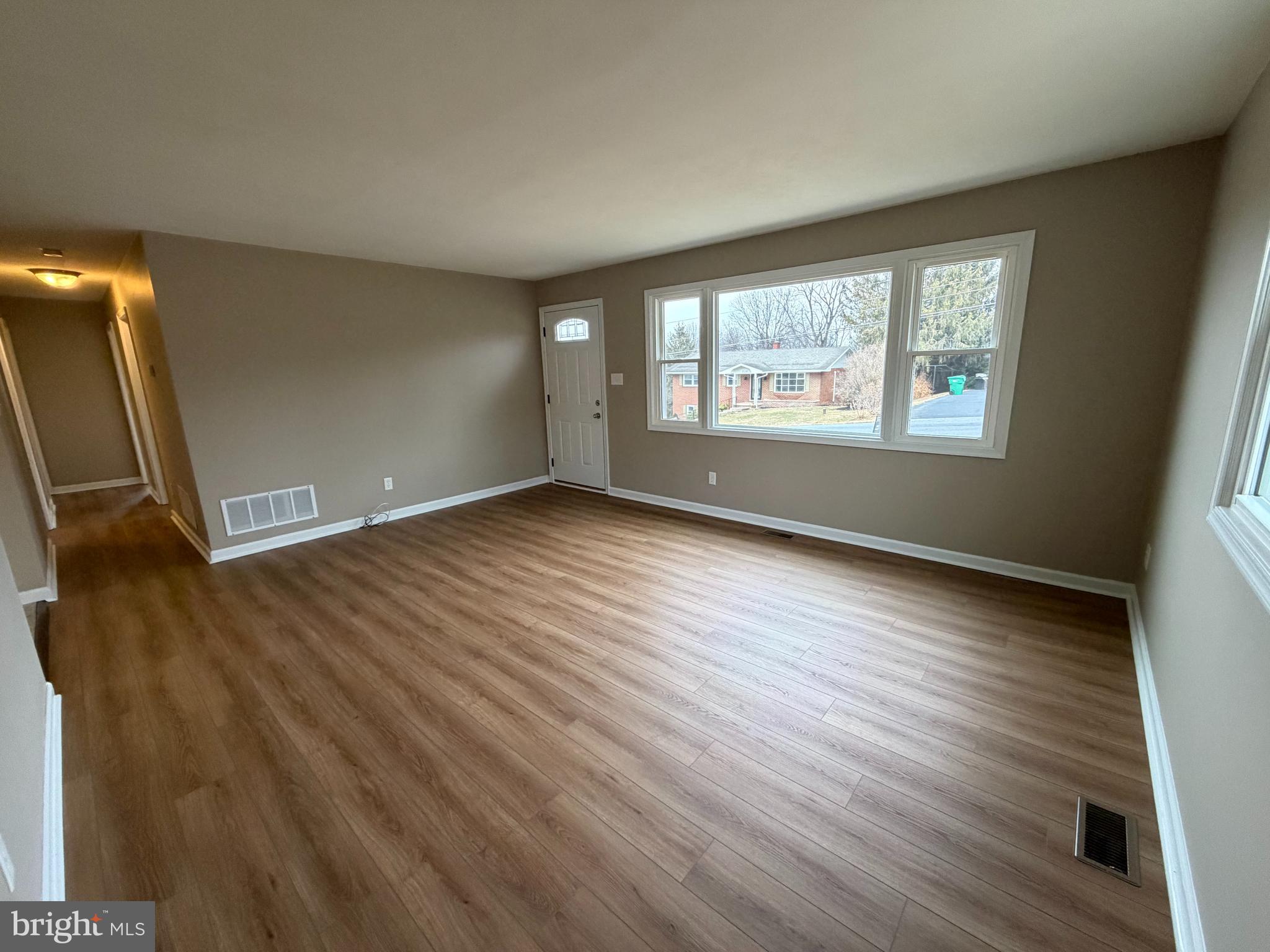 LAURICH - Residential