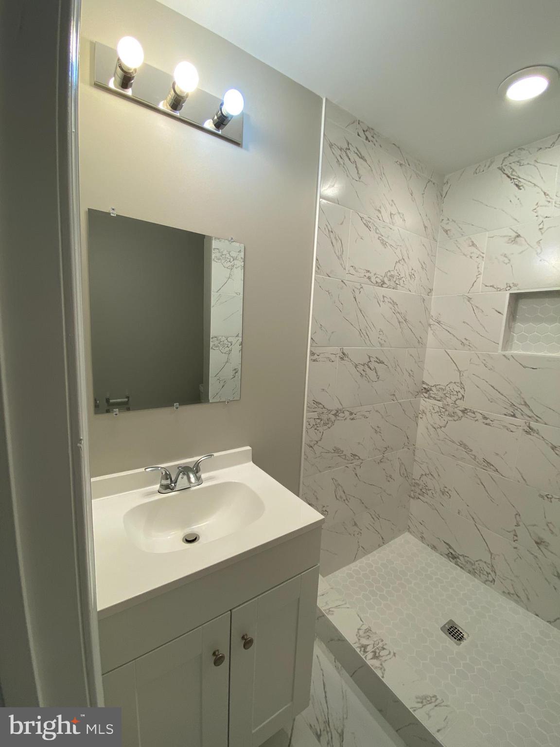 SUDLEY MANOR - Residential Lease