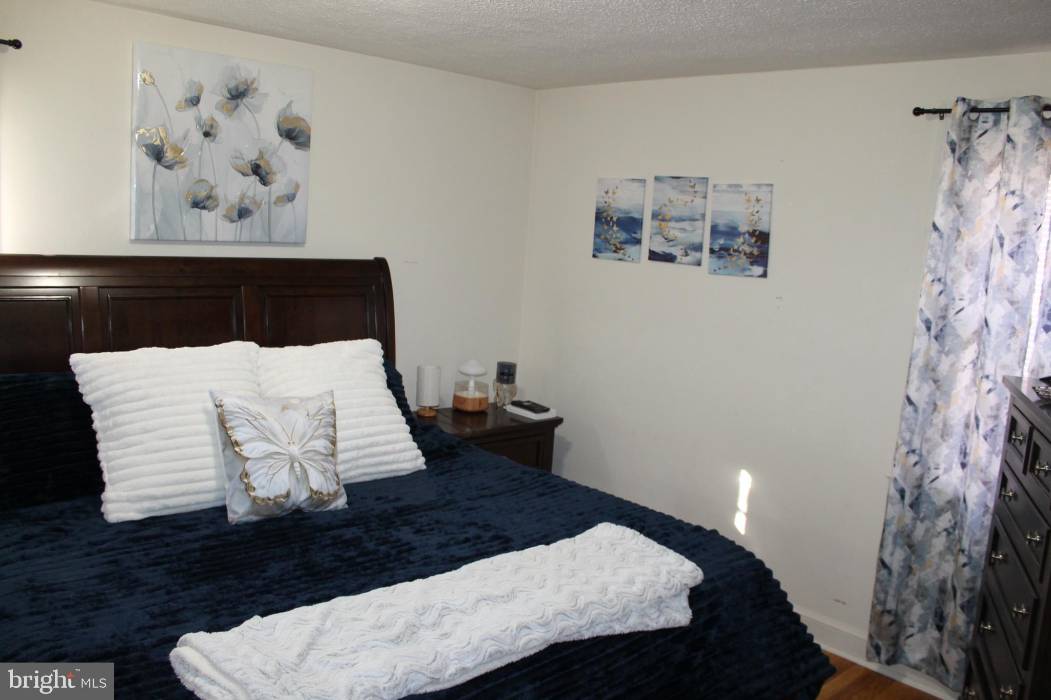 ARTHUR C OATES EST - Residential