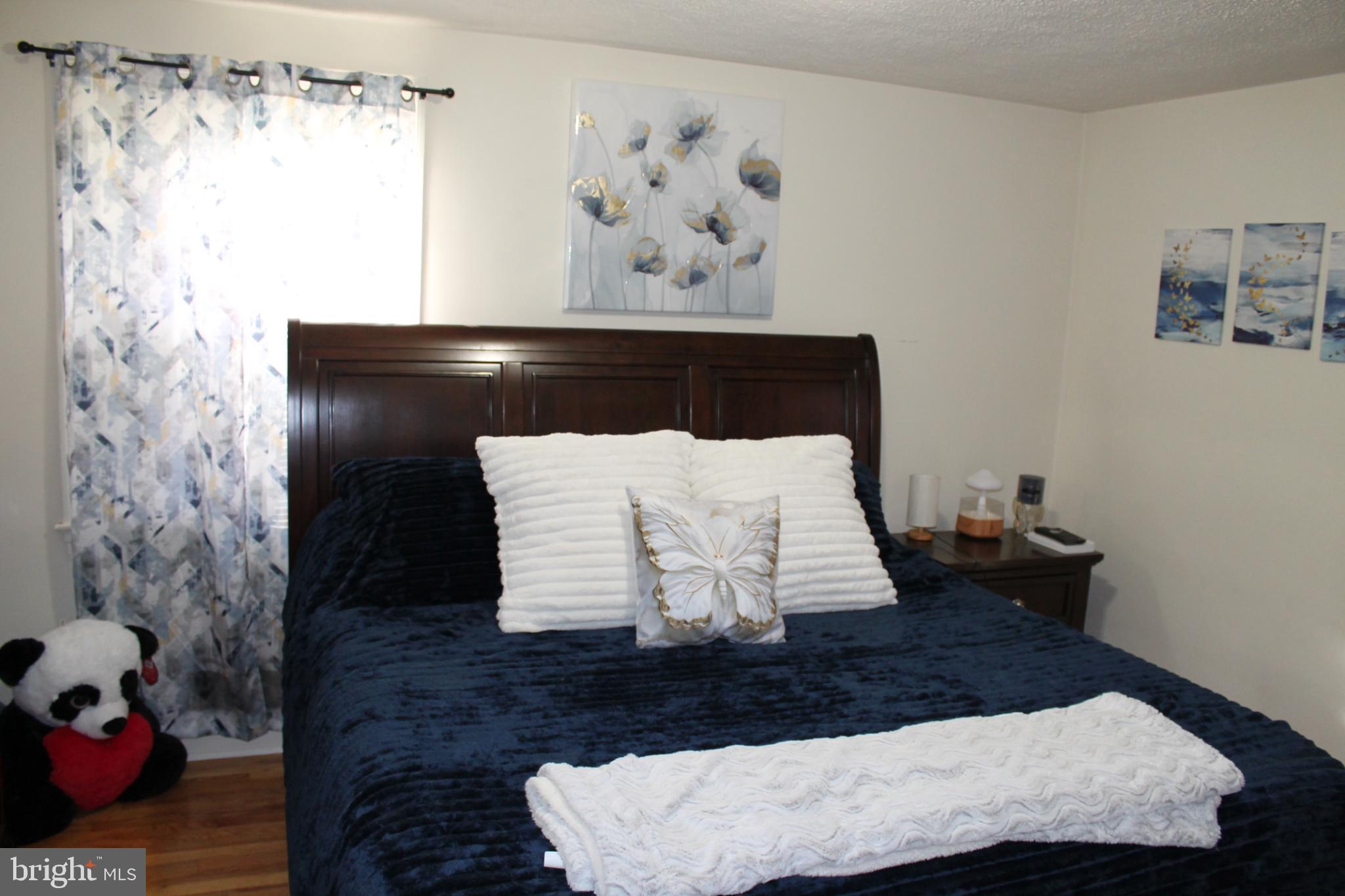 ARTHUR C OATES EST - Residential