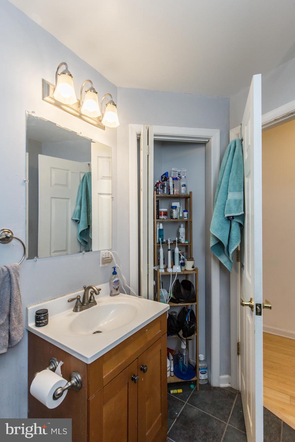 EAST KENSINGTON - Residential Lease