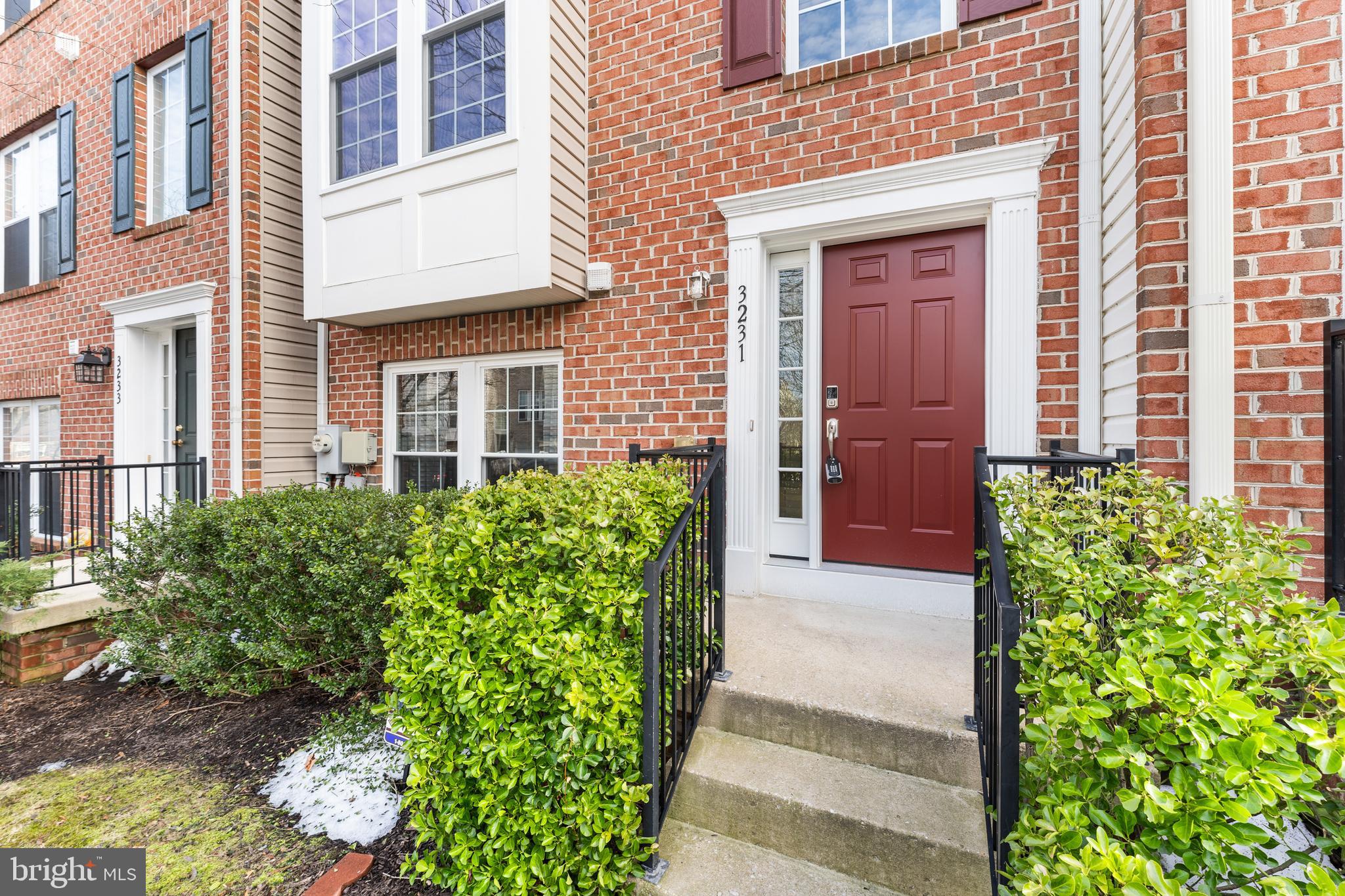 3231 PURPLE LEAF LANE