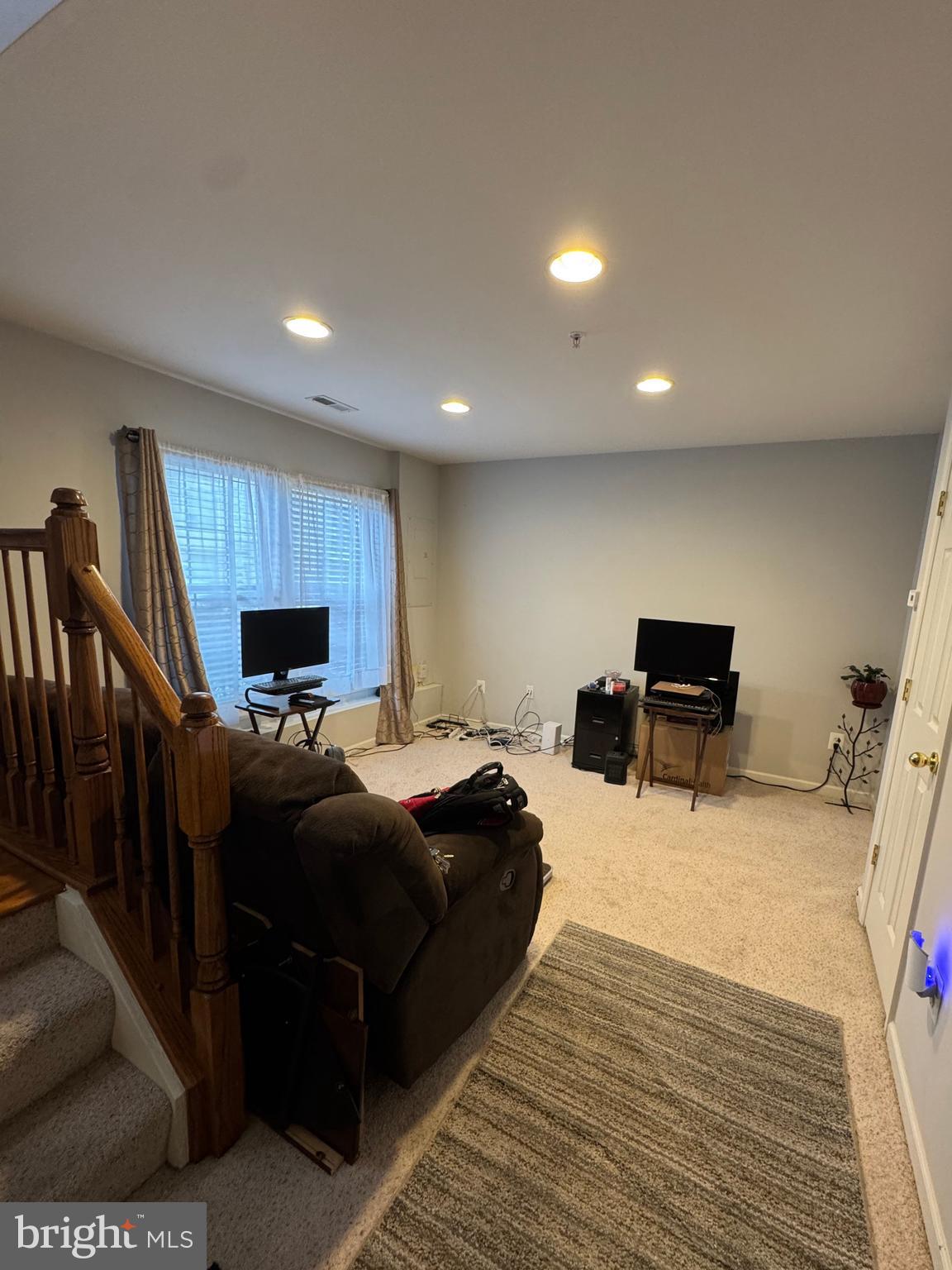 3231 PURPLE LEAF LANE