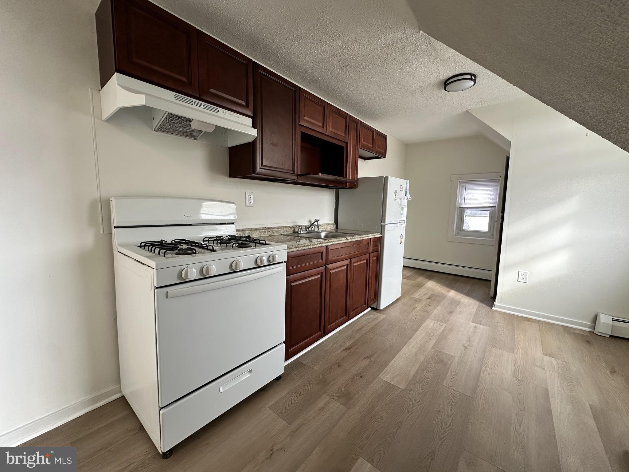 108 N CHESTER PIKE D