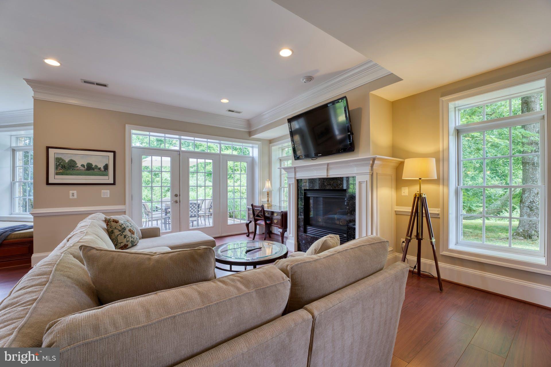 BEACON HILL - Residential