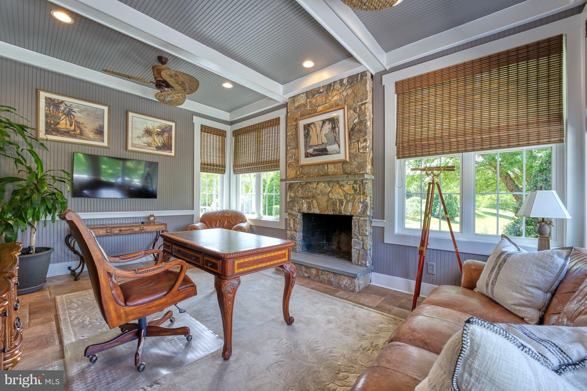 BEACON HILL - Residential