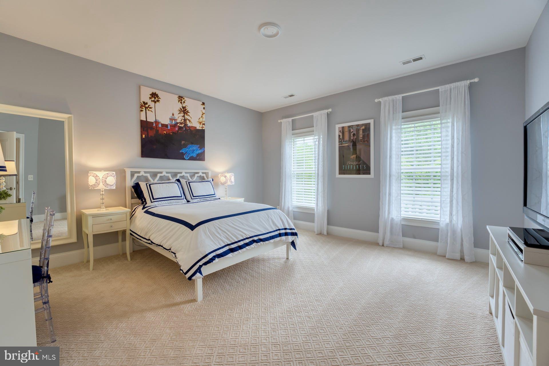 BEACON HILL - Residential