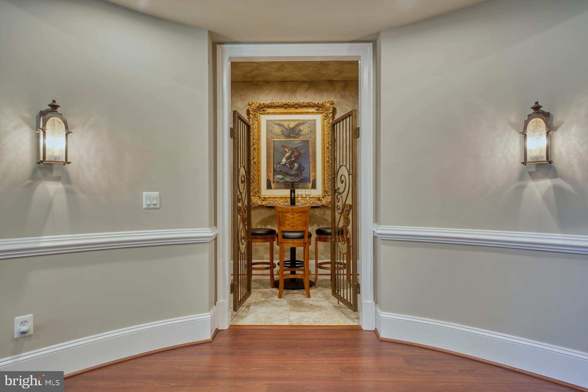 BEACON HILL - Residential