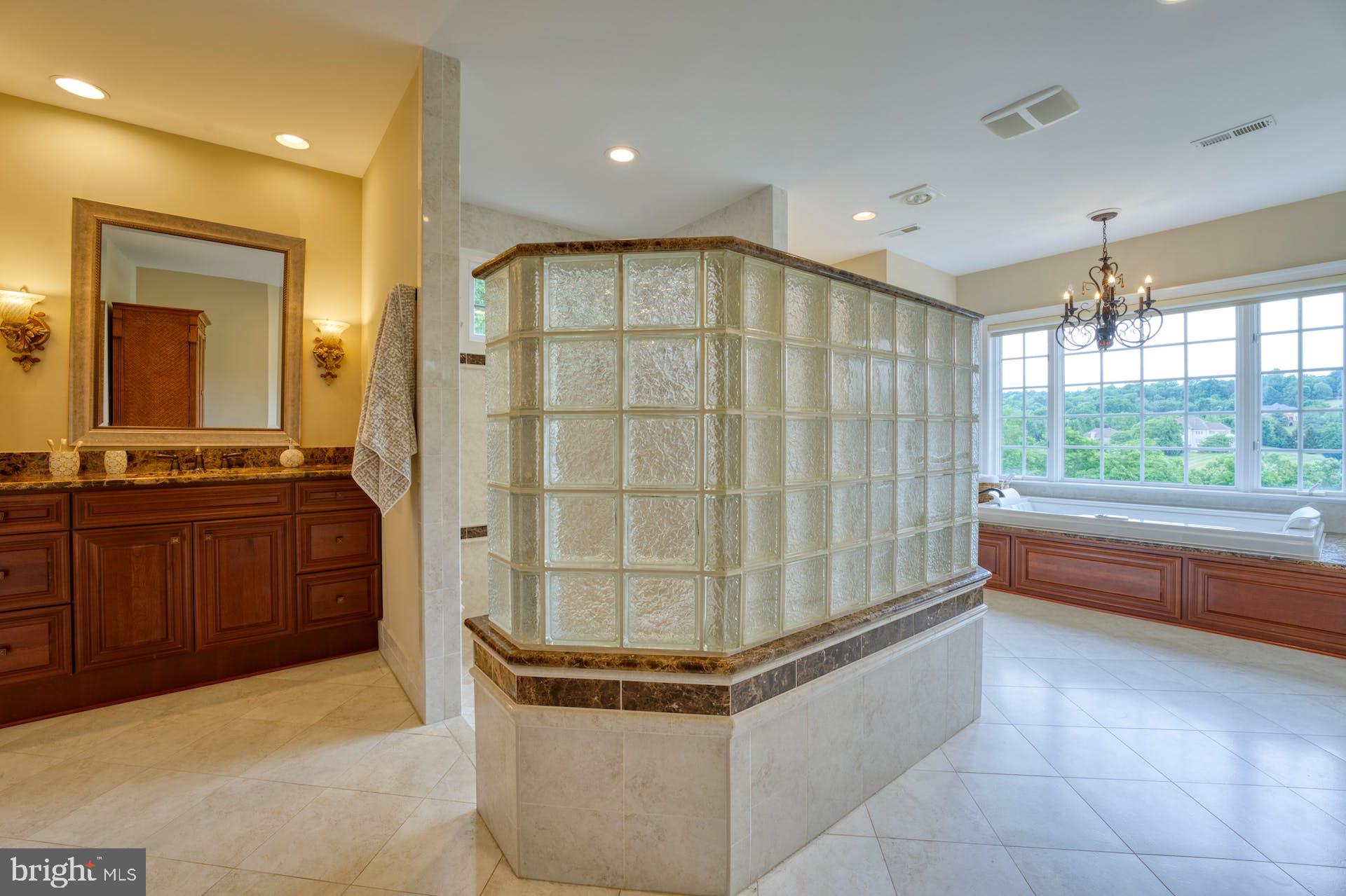 BEACON HILL - Residential