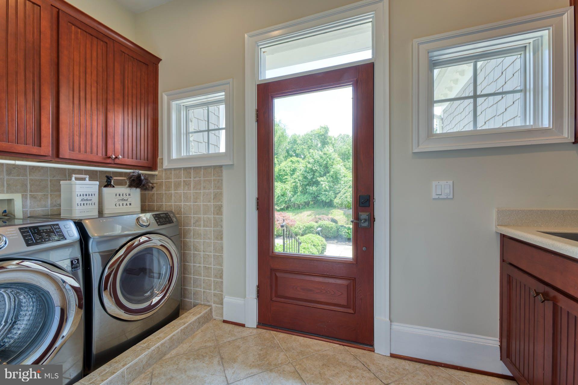 BEACON HILL - Residential