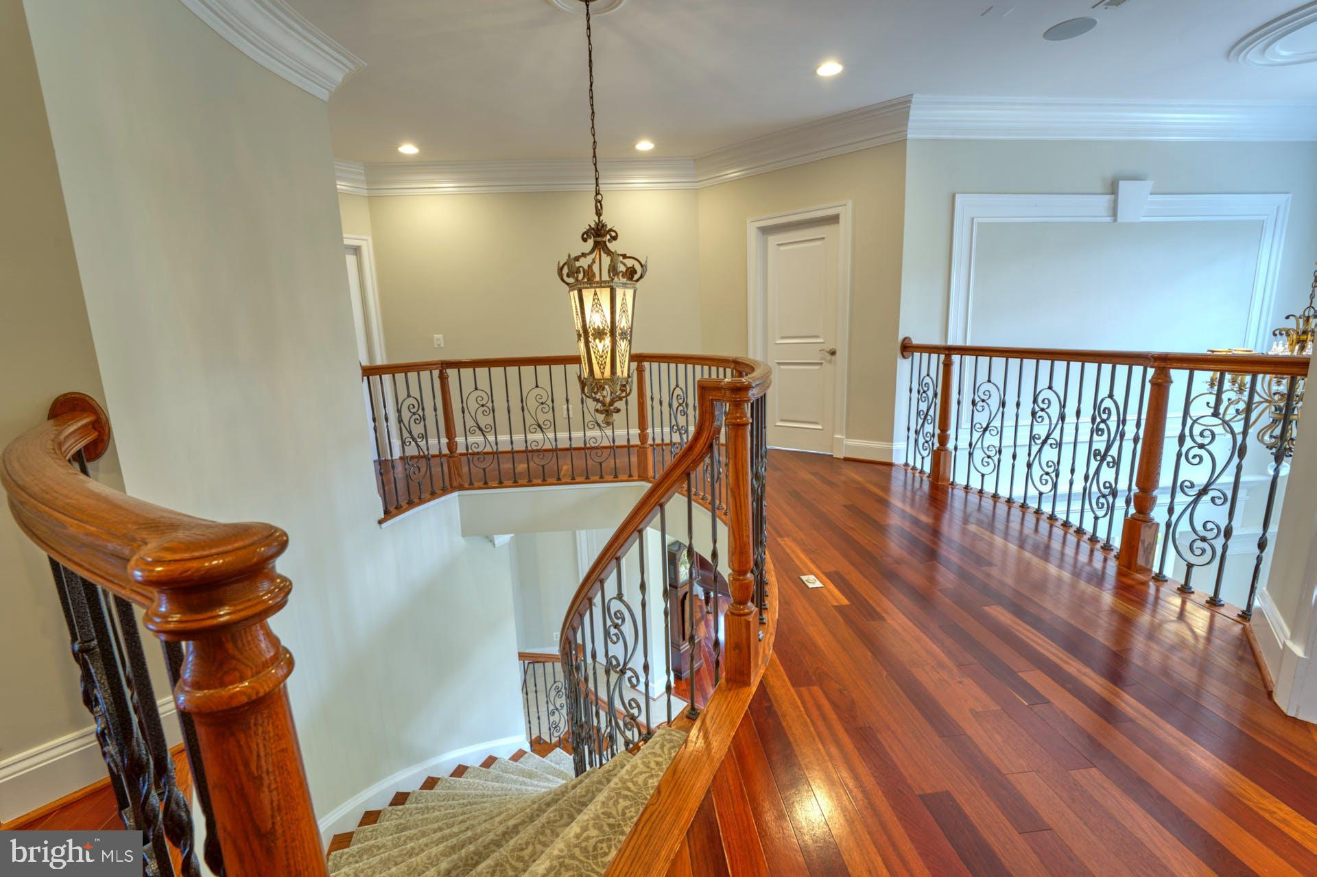 BEACON HILL - Residential