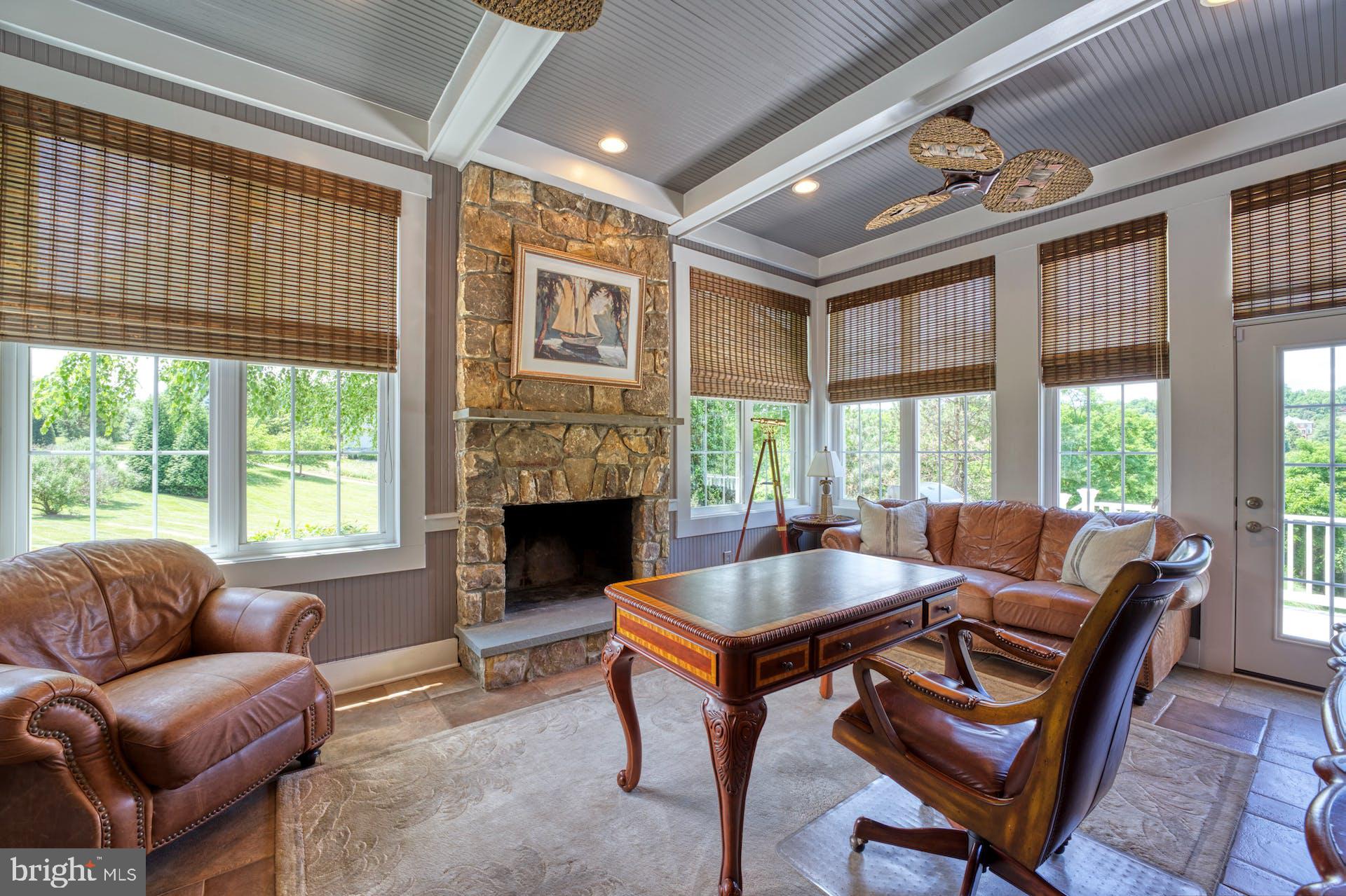 BEACON HILL - Residential