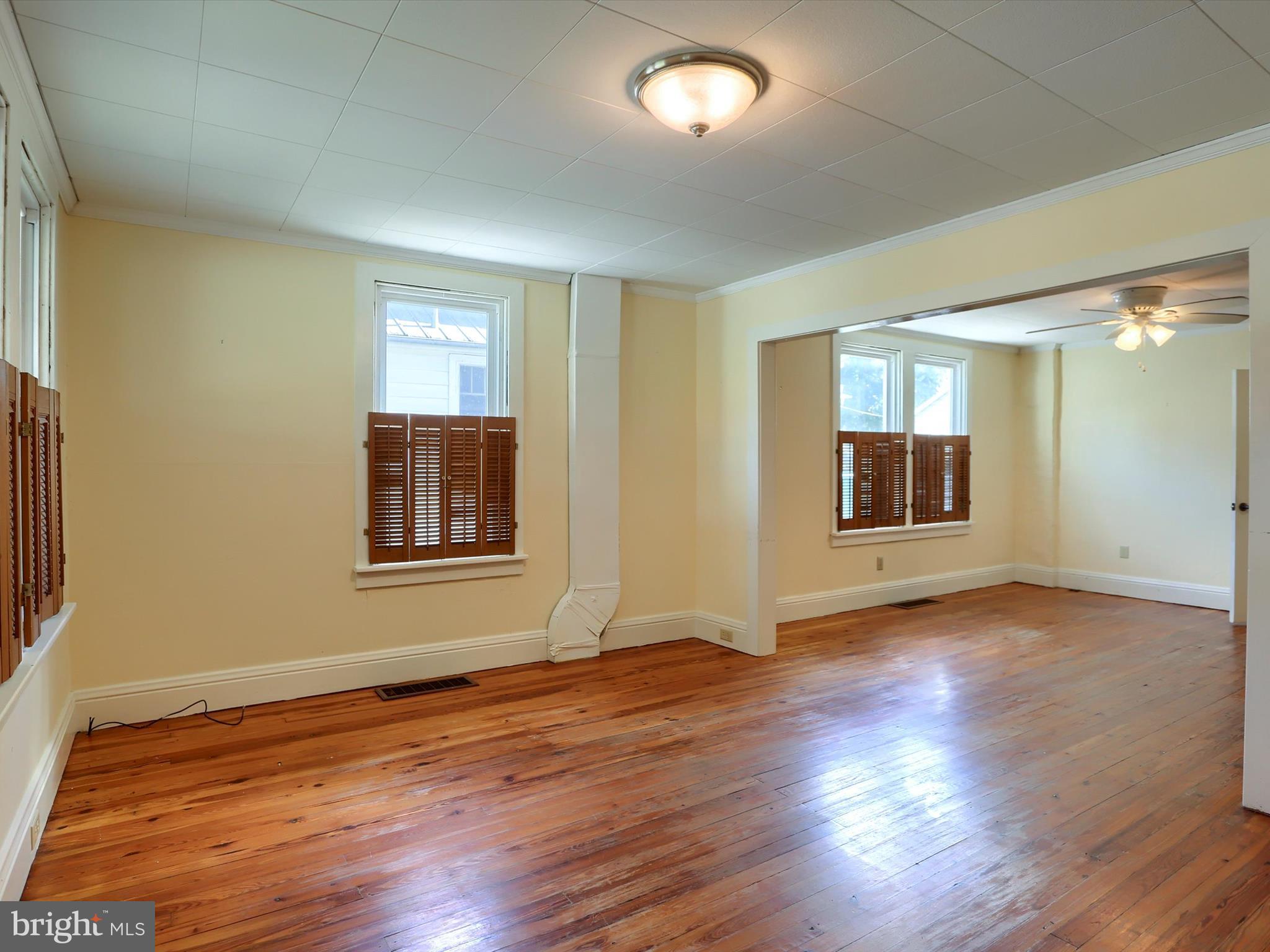 198 YORK ROAD 1/2