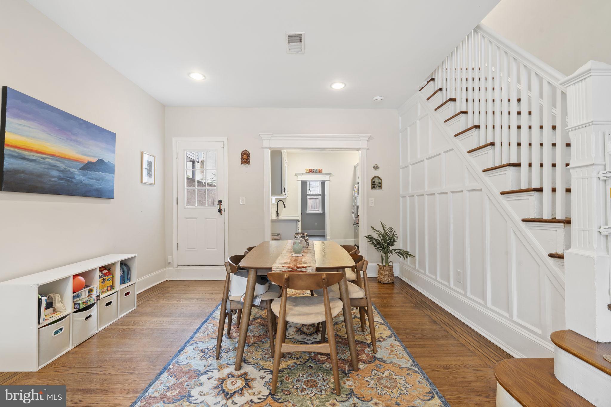 DICKINSON NARROWS - Residential