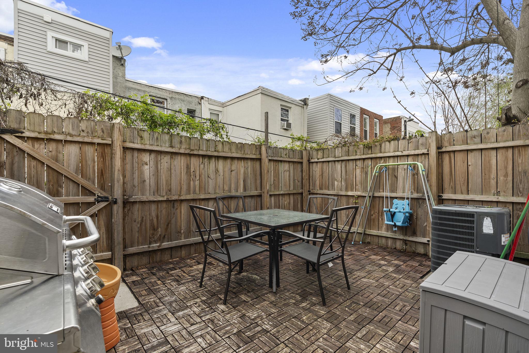 DICKINSON NARROWS - Residential