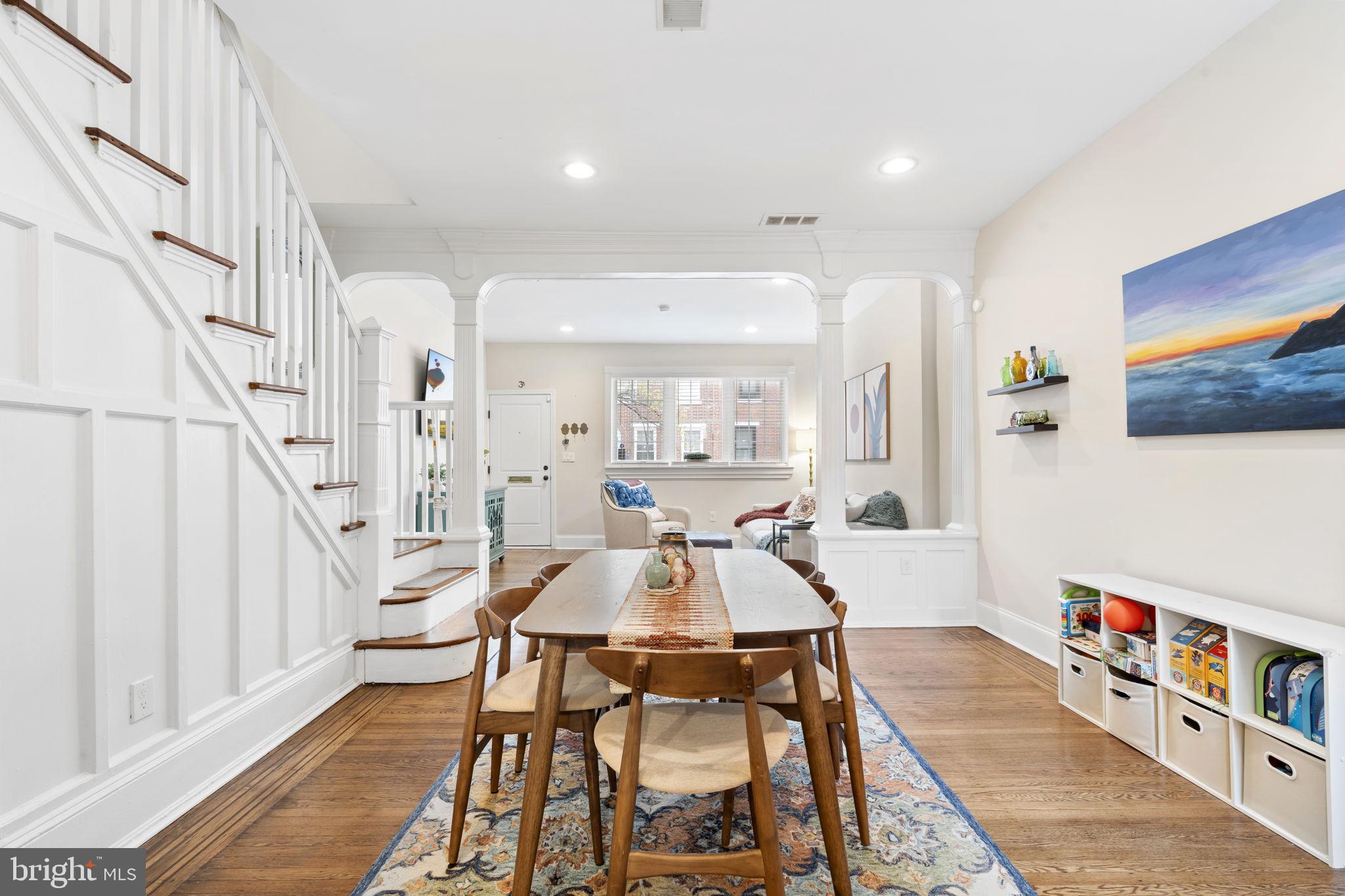 DICKINSON NARROWS - Residential