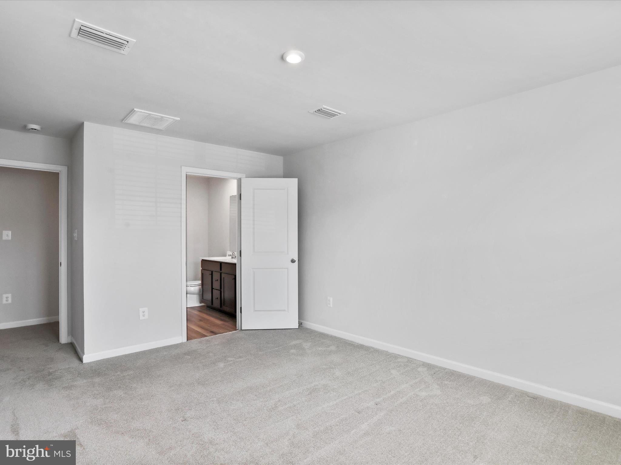 CARDINAL POINTE - Residential