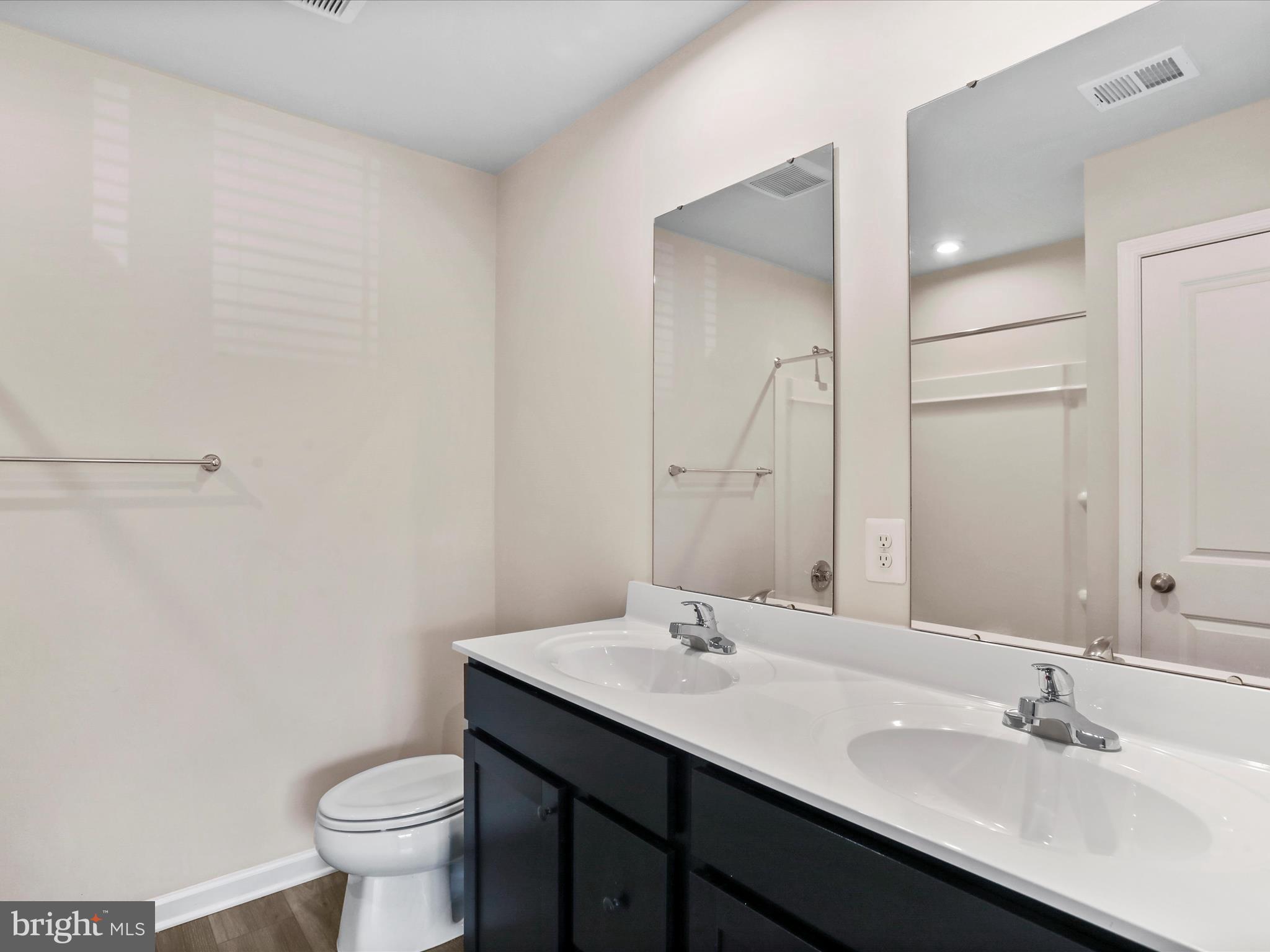 CARDINAL POINTE - Residential