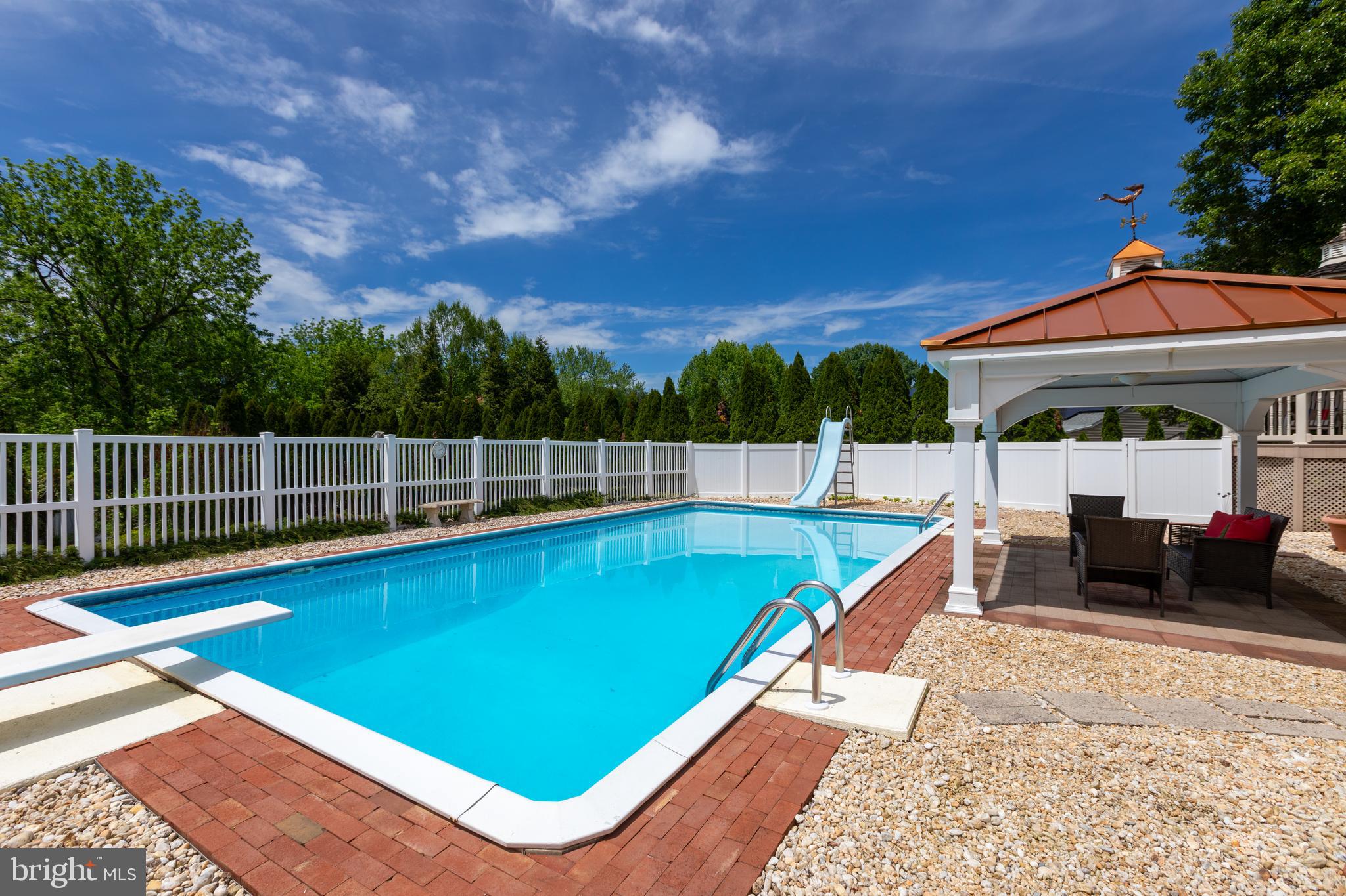 GARY TERRACE - Residential