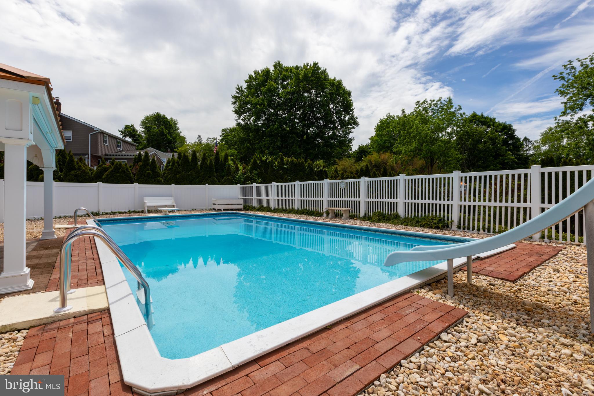 GARY TERRACE - Residential