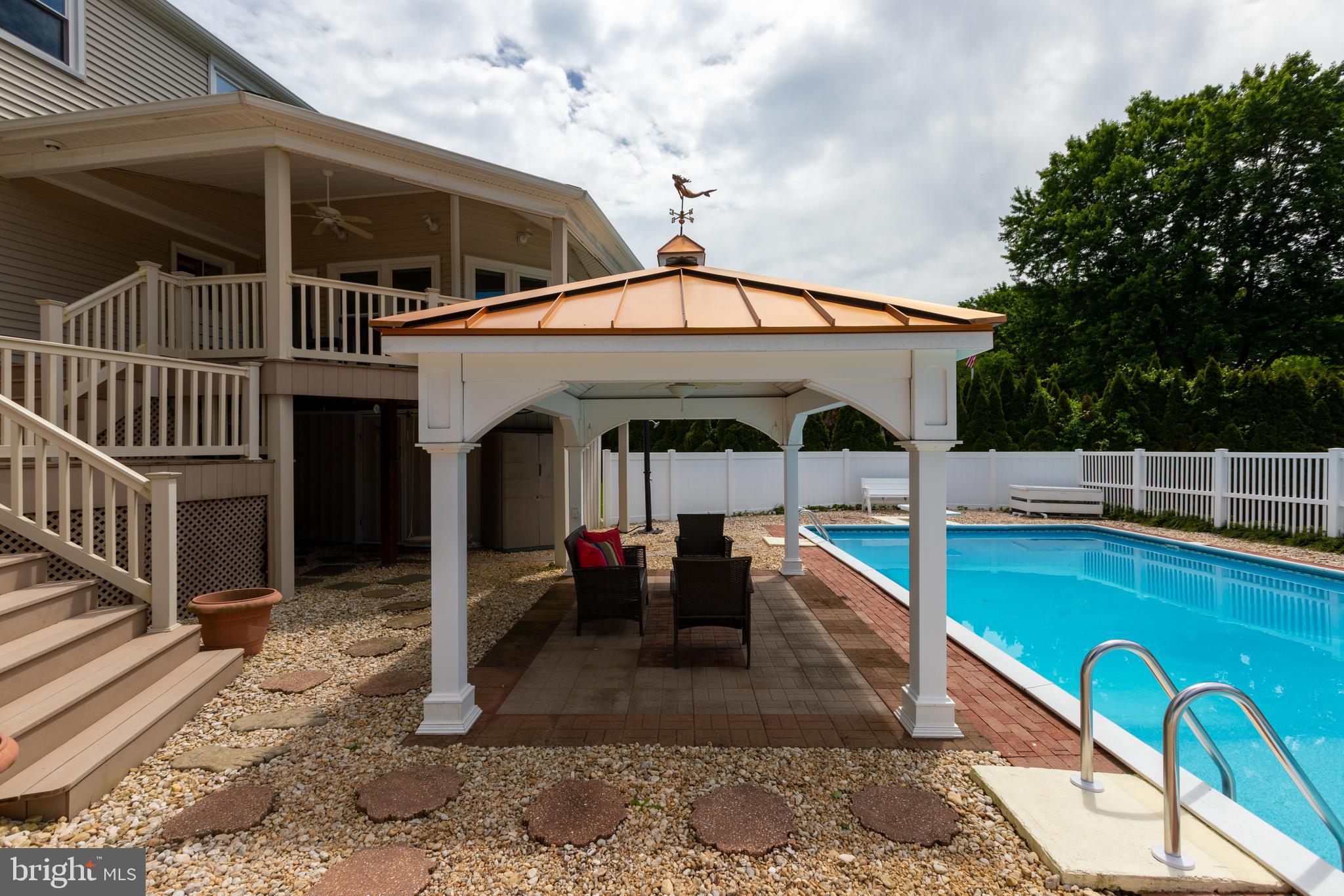 GARY TERRACE - Residential