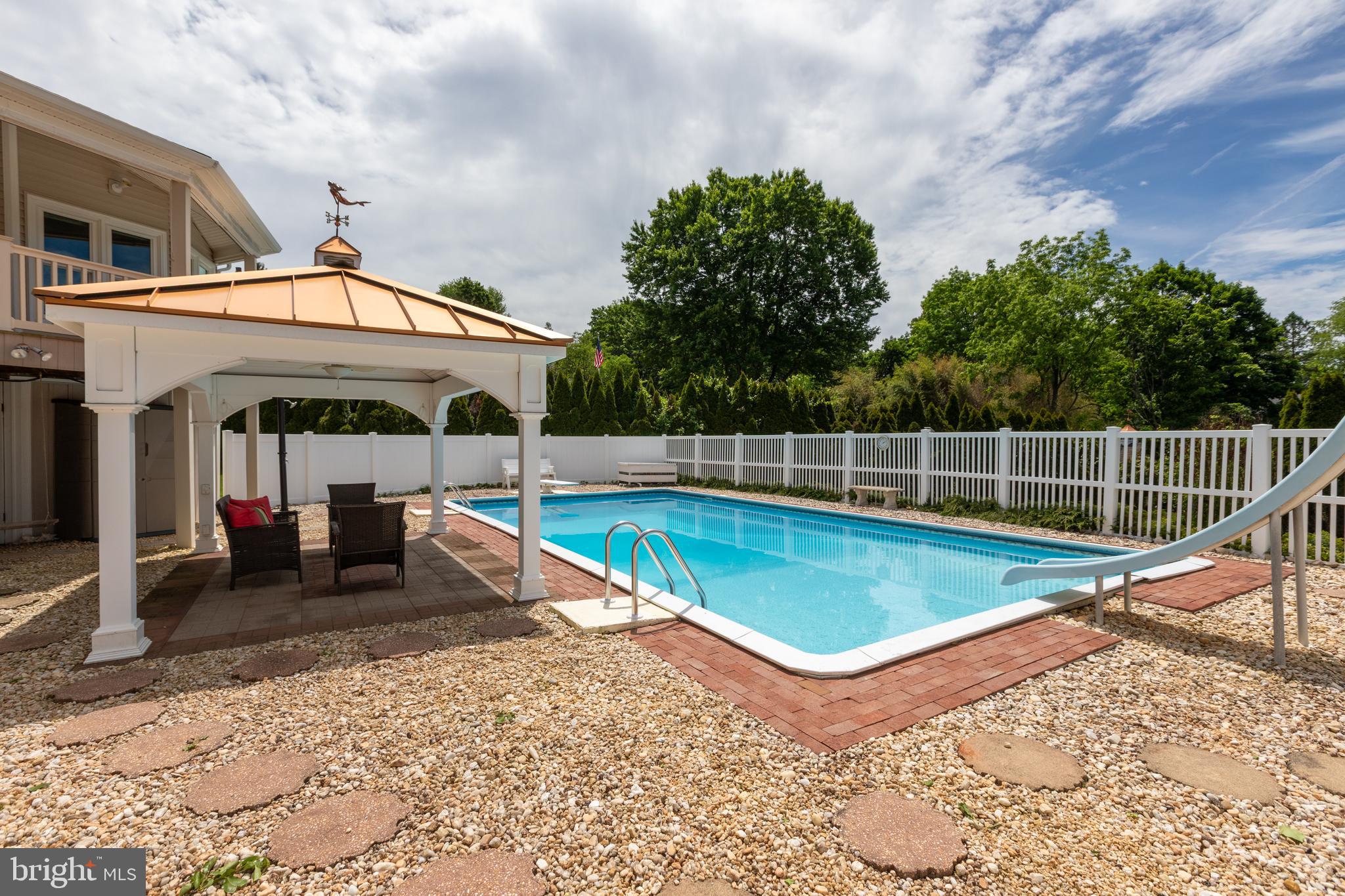 GARY TERRACE - Residential