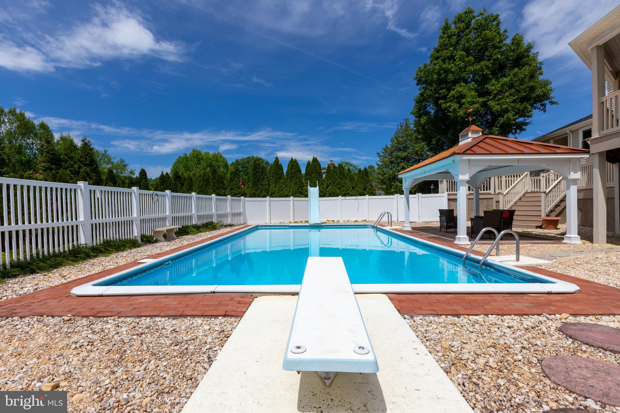 GARY TERRACE - Residential