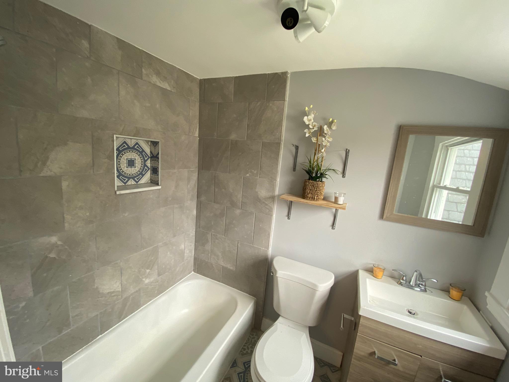 WAVERLY - Residential Income