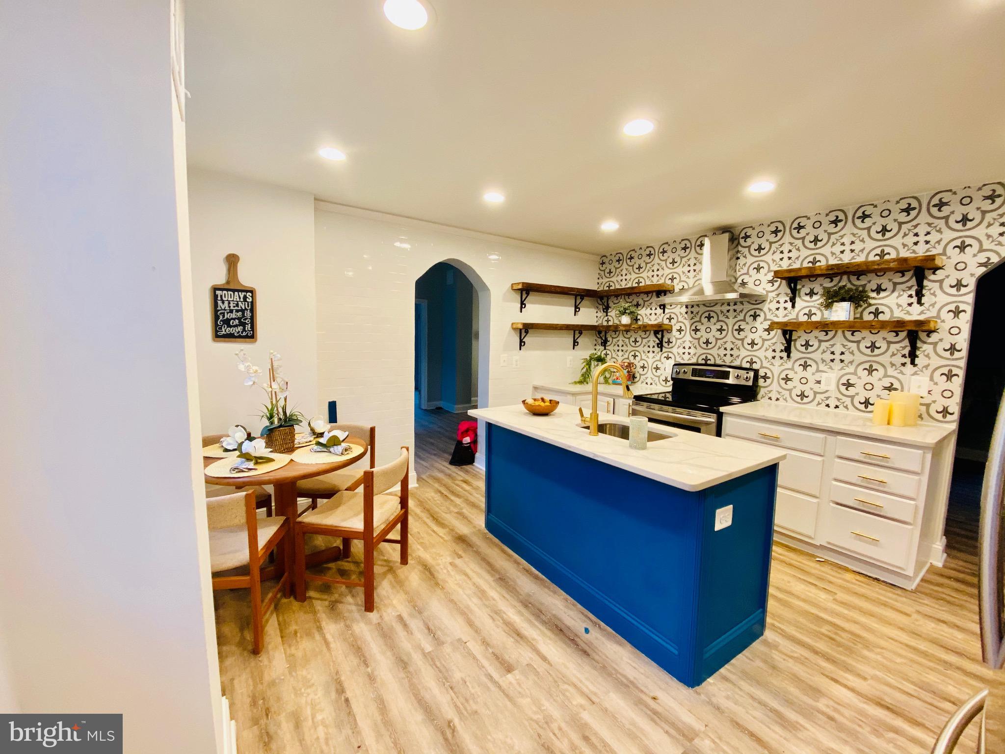 WAVERLY - Residential Income