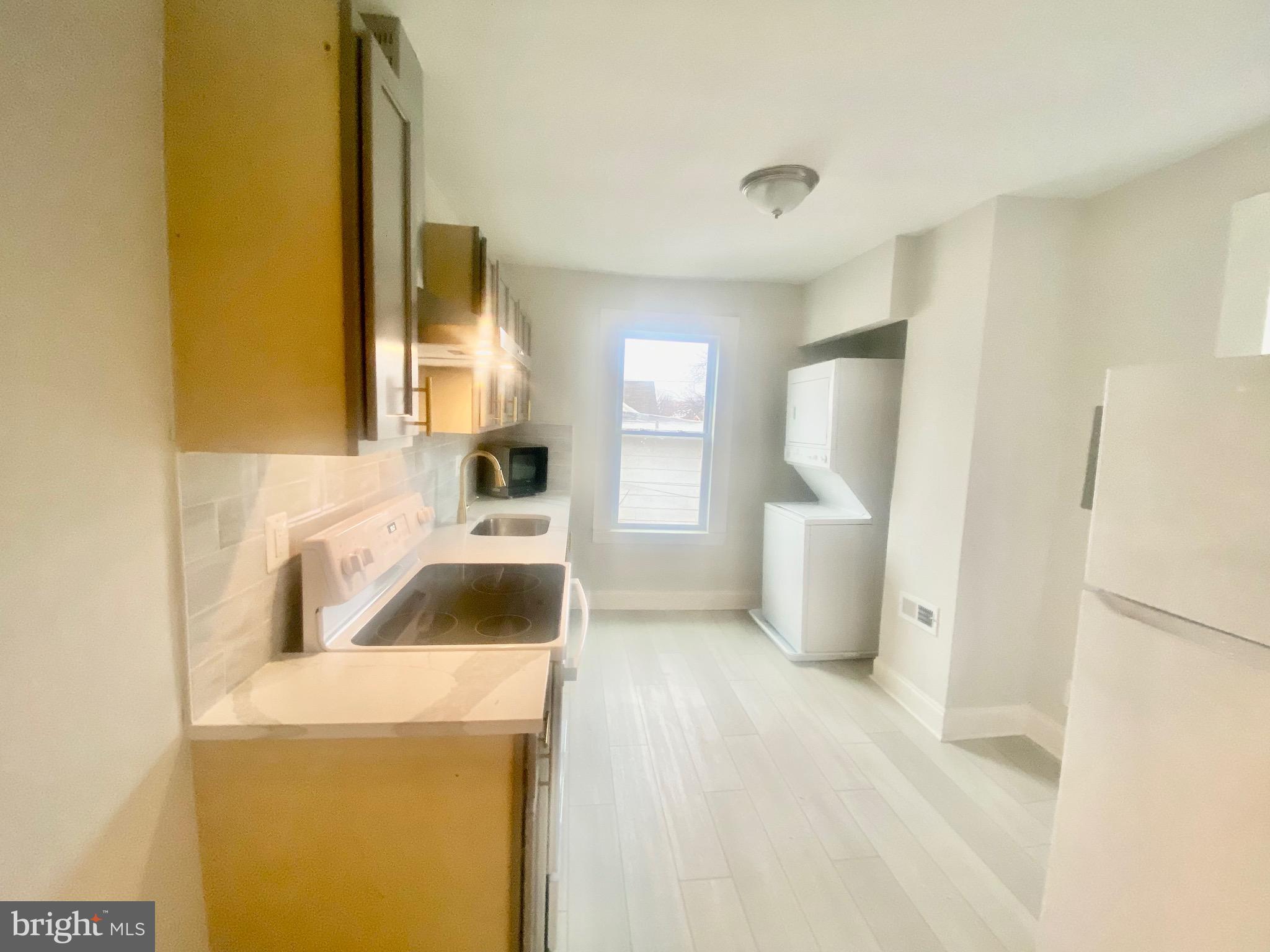 WAVERLY - Residential Income