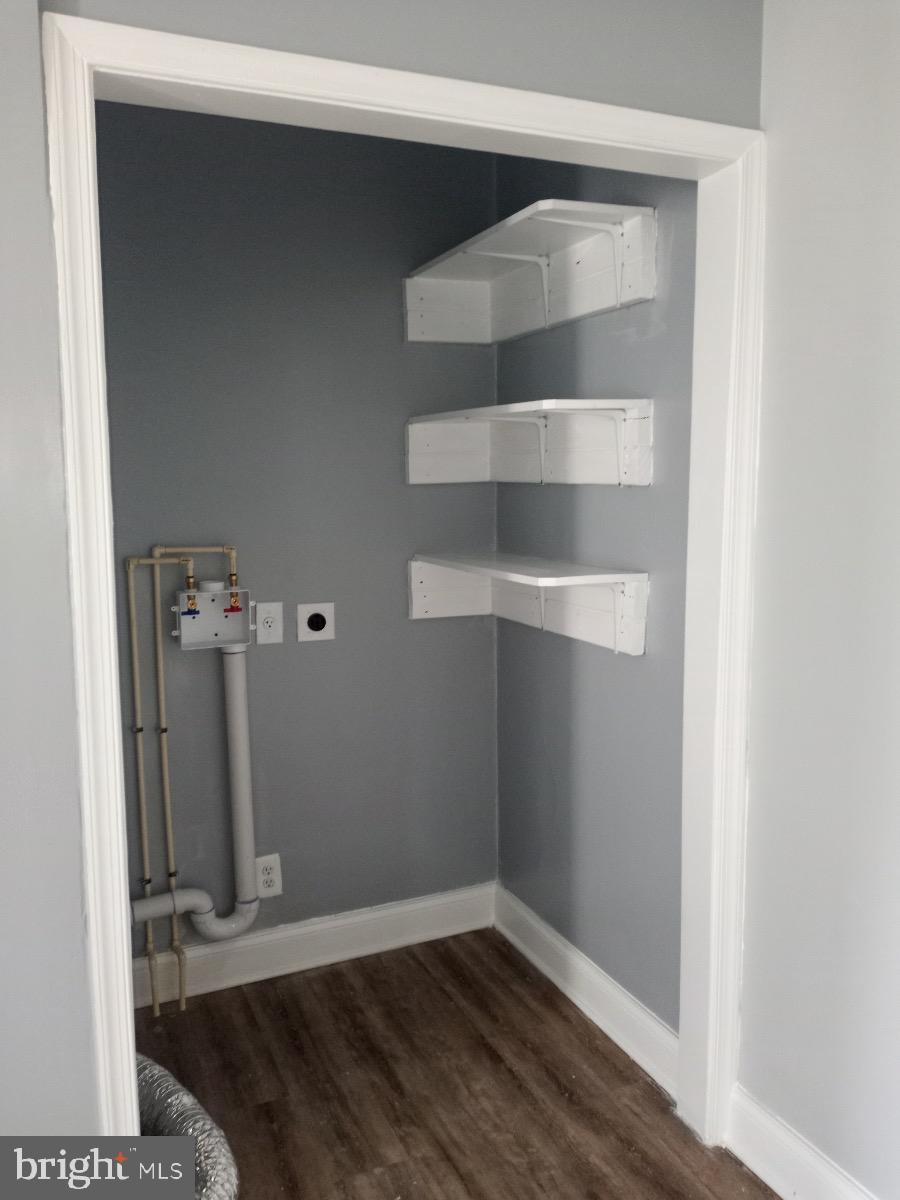 WAVERLY - Residential Income