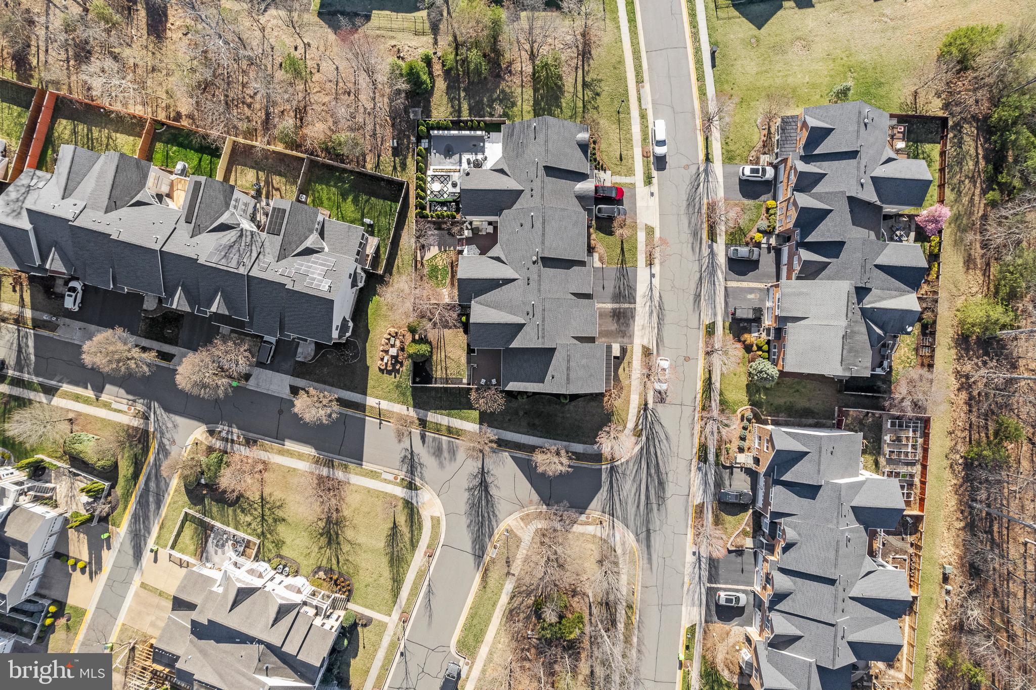 LANSDOWNE ON THE POTOMAC - Residential