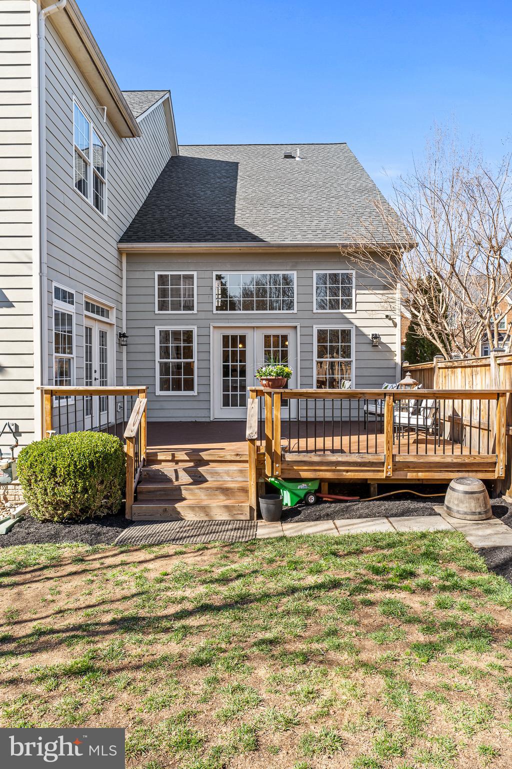 LANSDOWNE ON THE POTOMAC - Residential