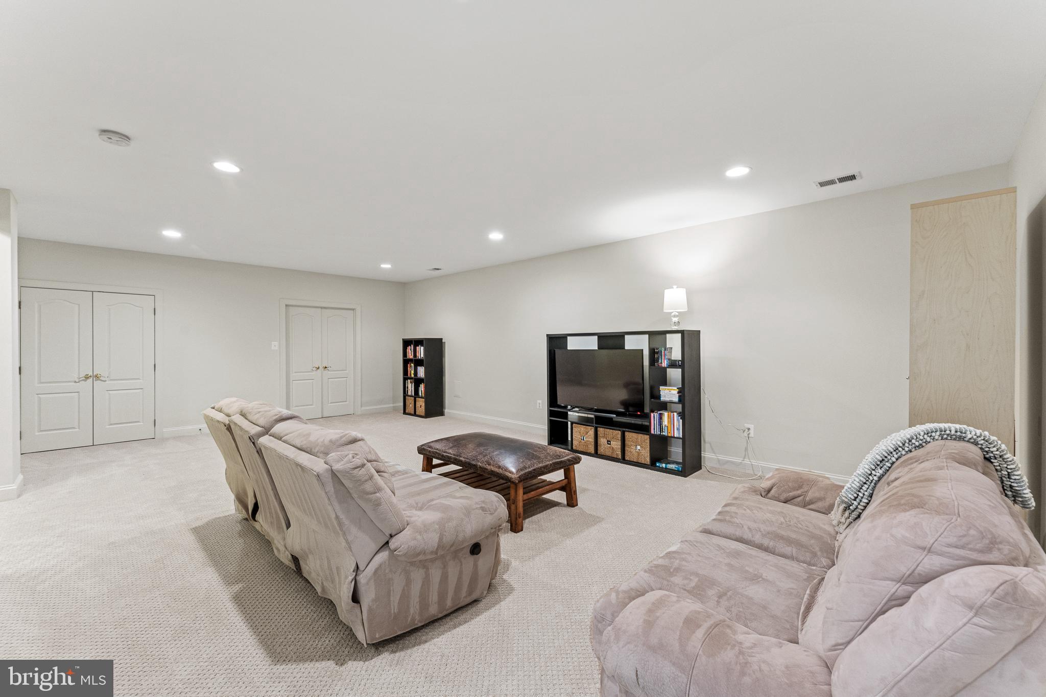 LANSDOWNE ON THE POTOMAC - Residential