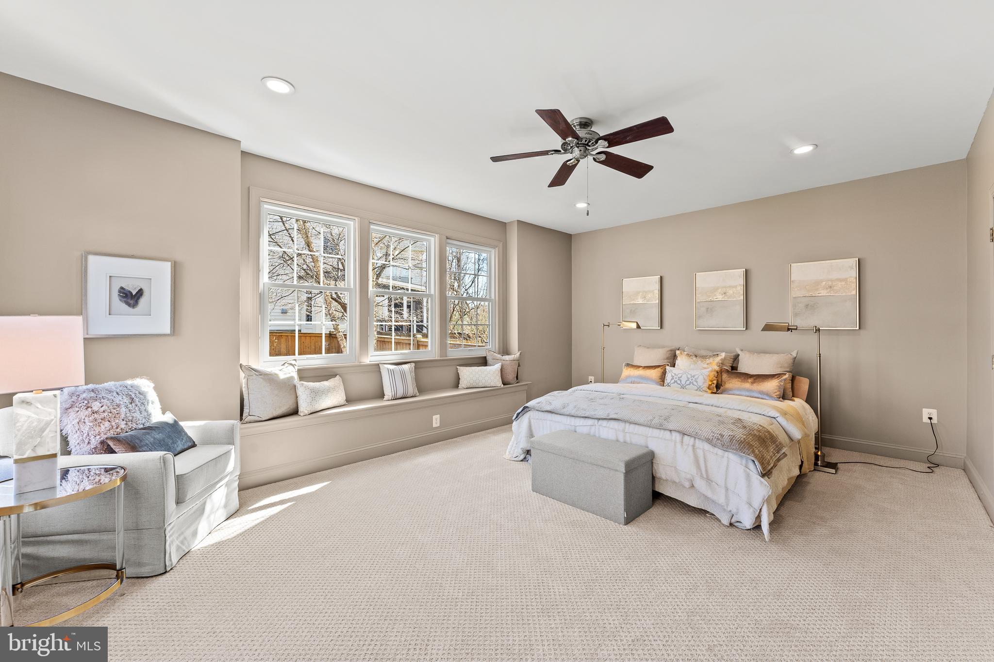 LANSDOWNE ON THE POTOMAC - Residential