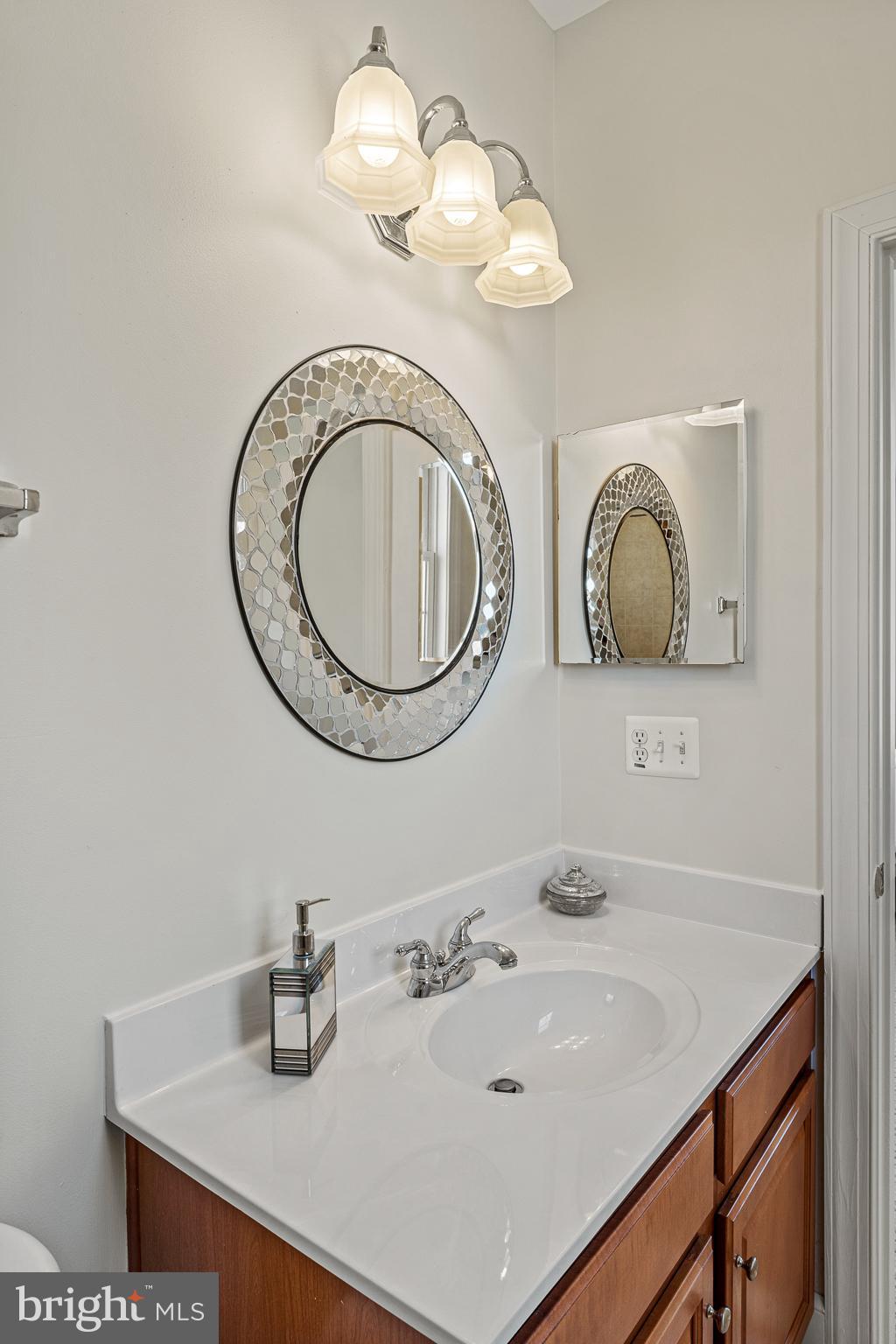 LANSDOWNE ON THE POTOMAC - Residential