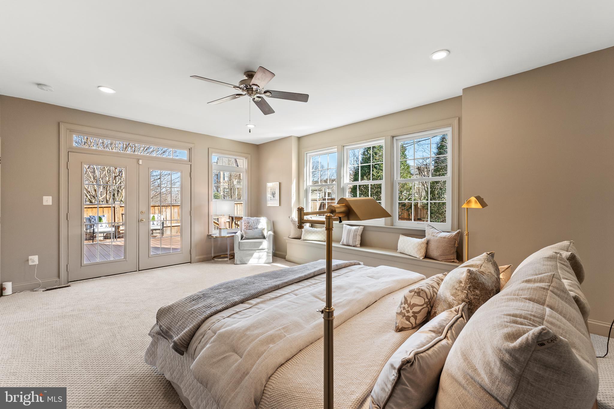 LANSDOWNE ON THE POTOMAC - Residential