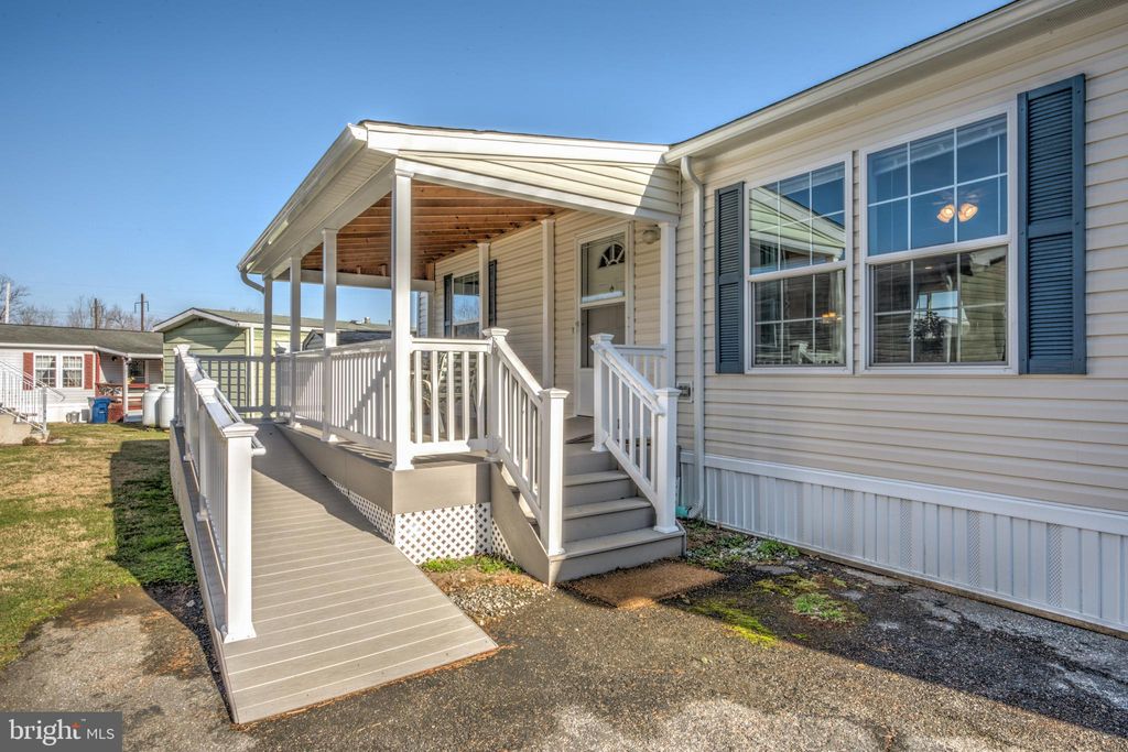 Photo of 20 JANIS RD, GORDONVILLE, PA 17529 (MLS # PALA2031332)